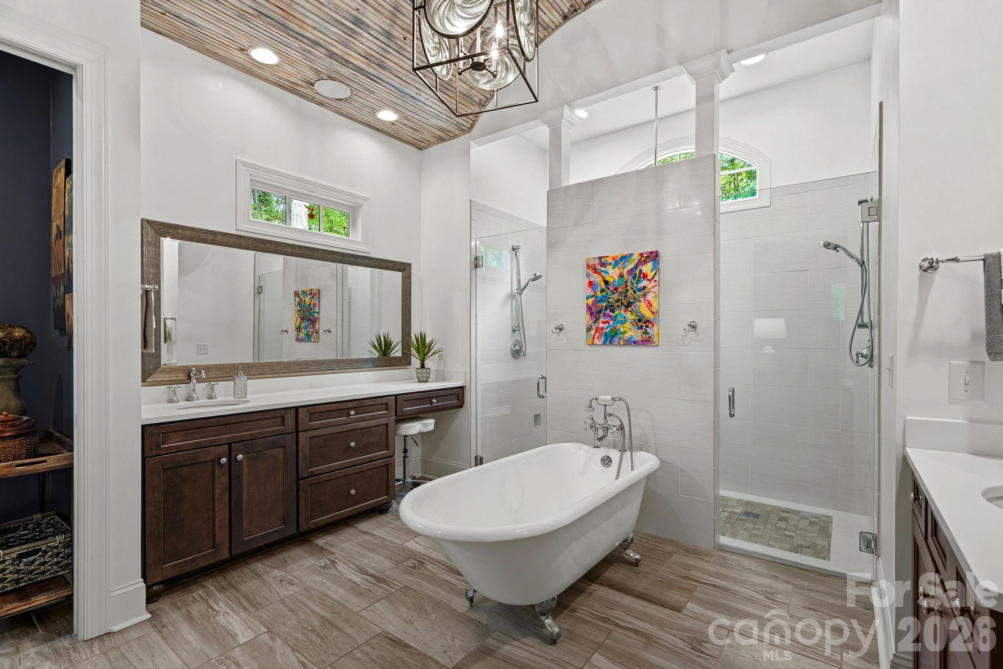 6808 Live Oaks Lane