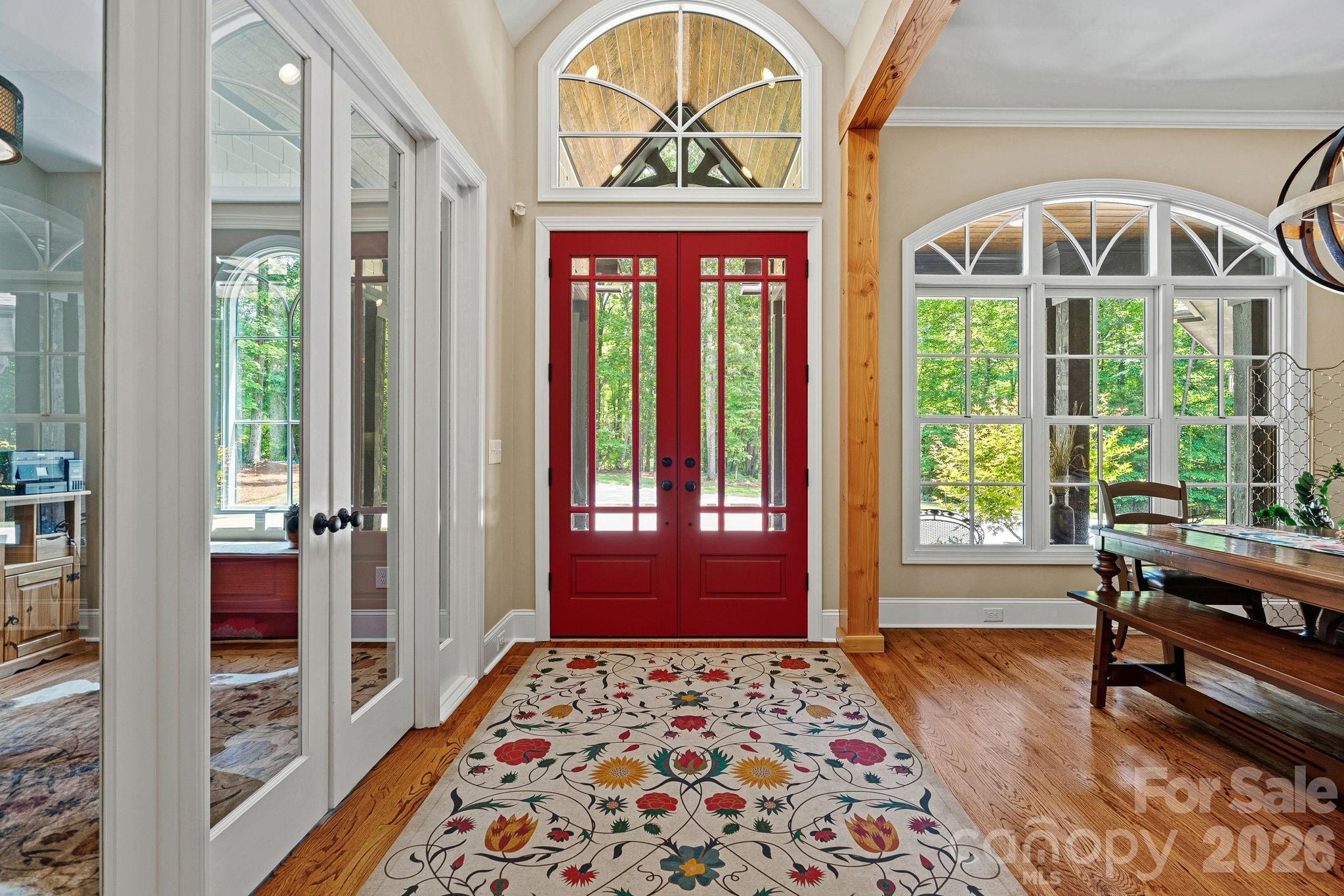 6808 Live Oaks Lane
