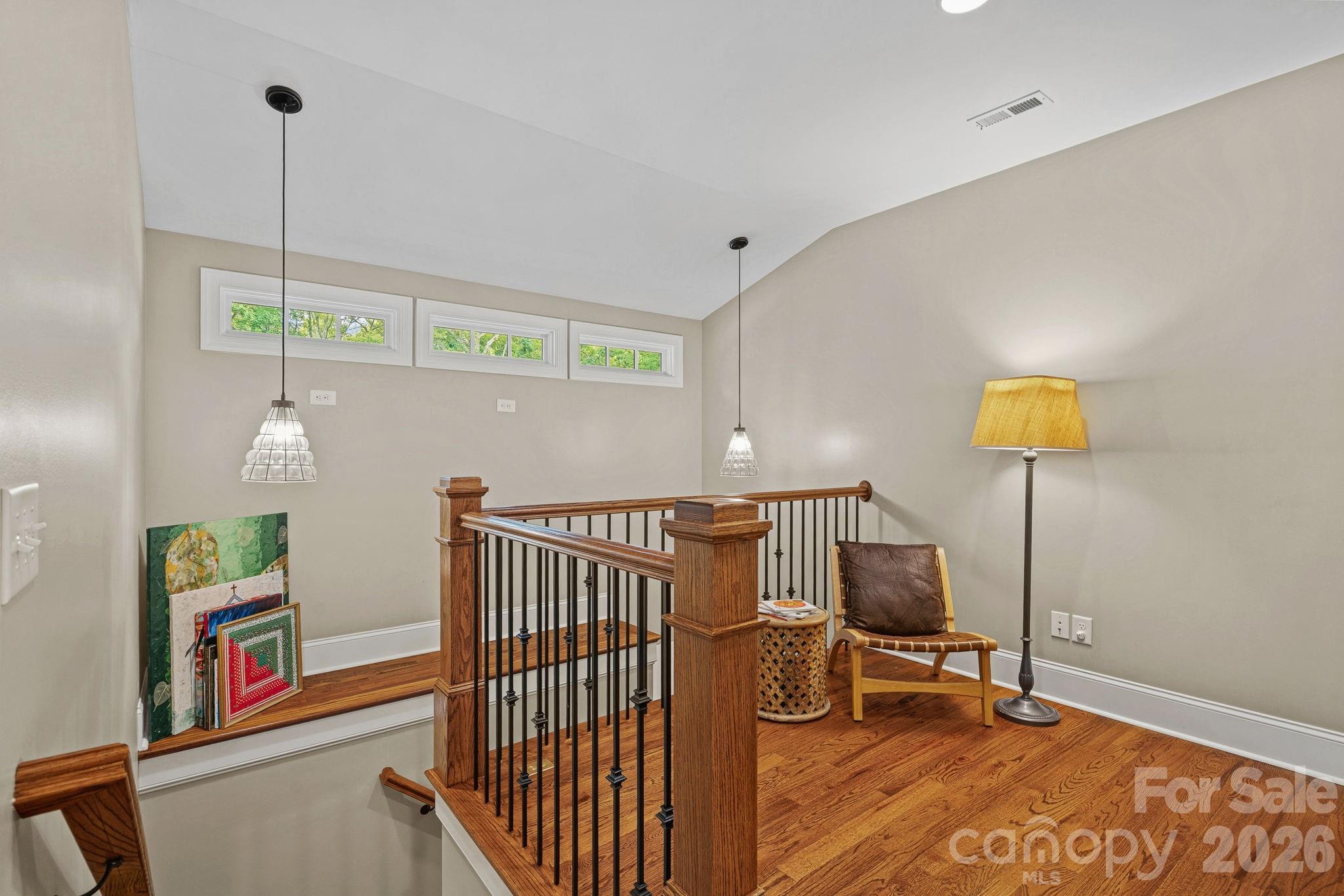 6808 Live Oaks Lane