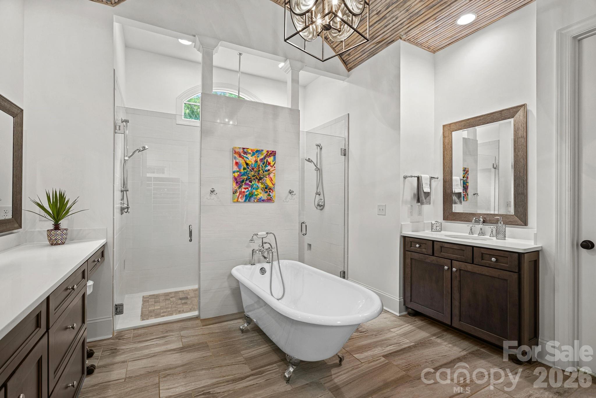 6808 Live Oaks Lane