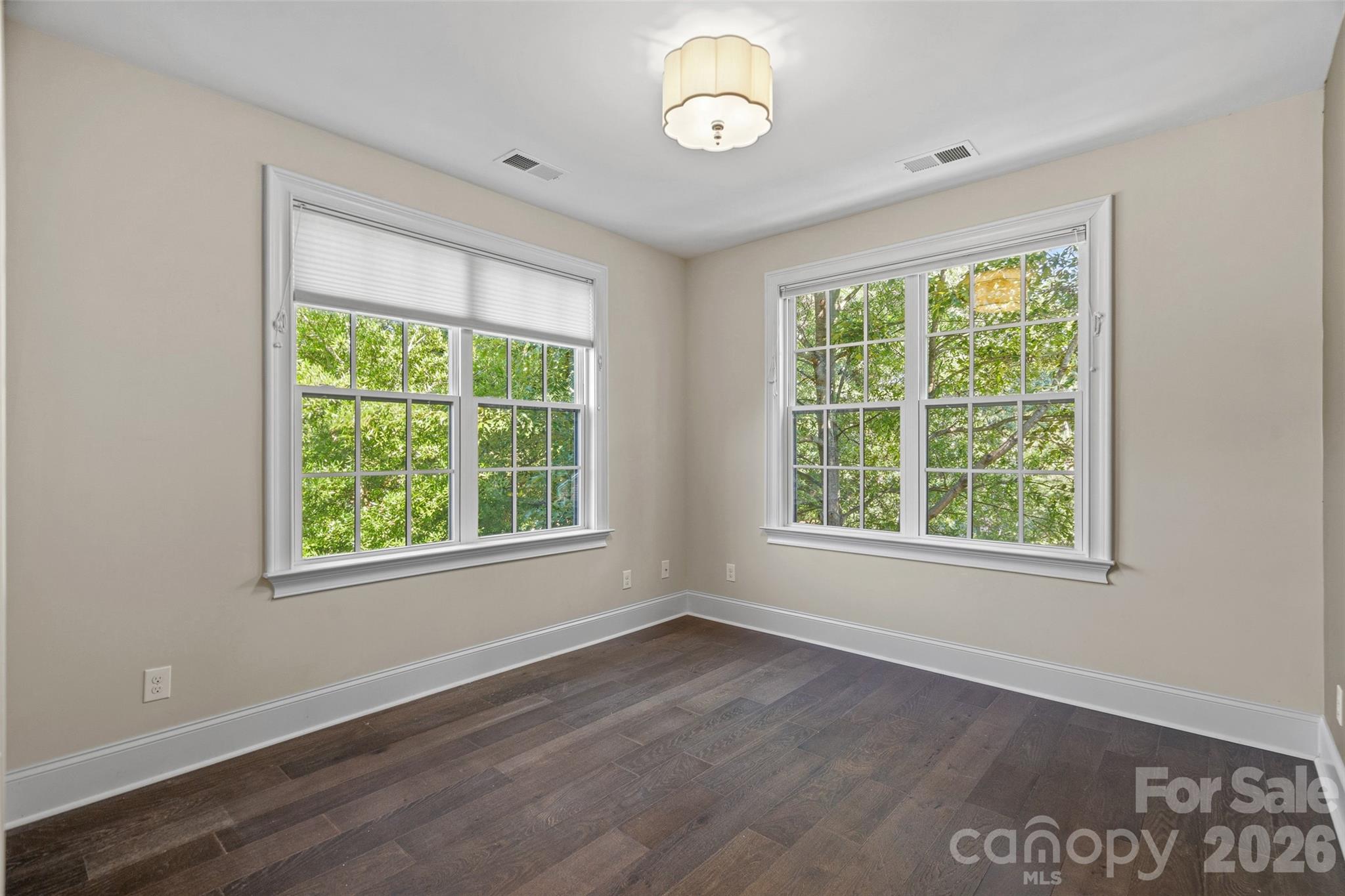 2023 Lynnwood Drive