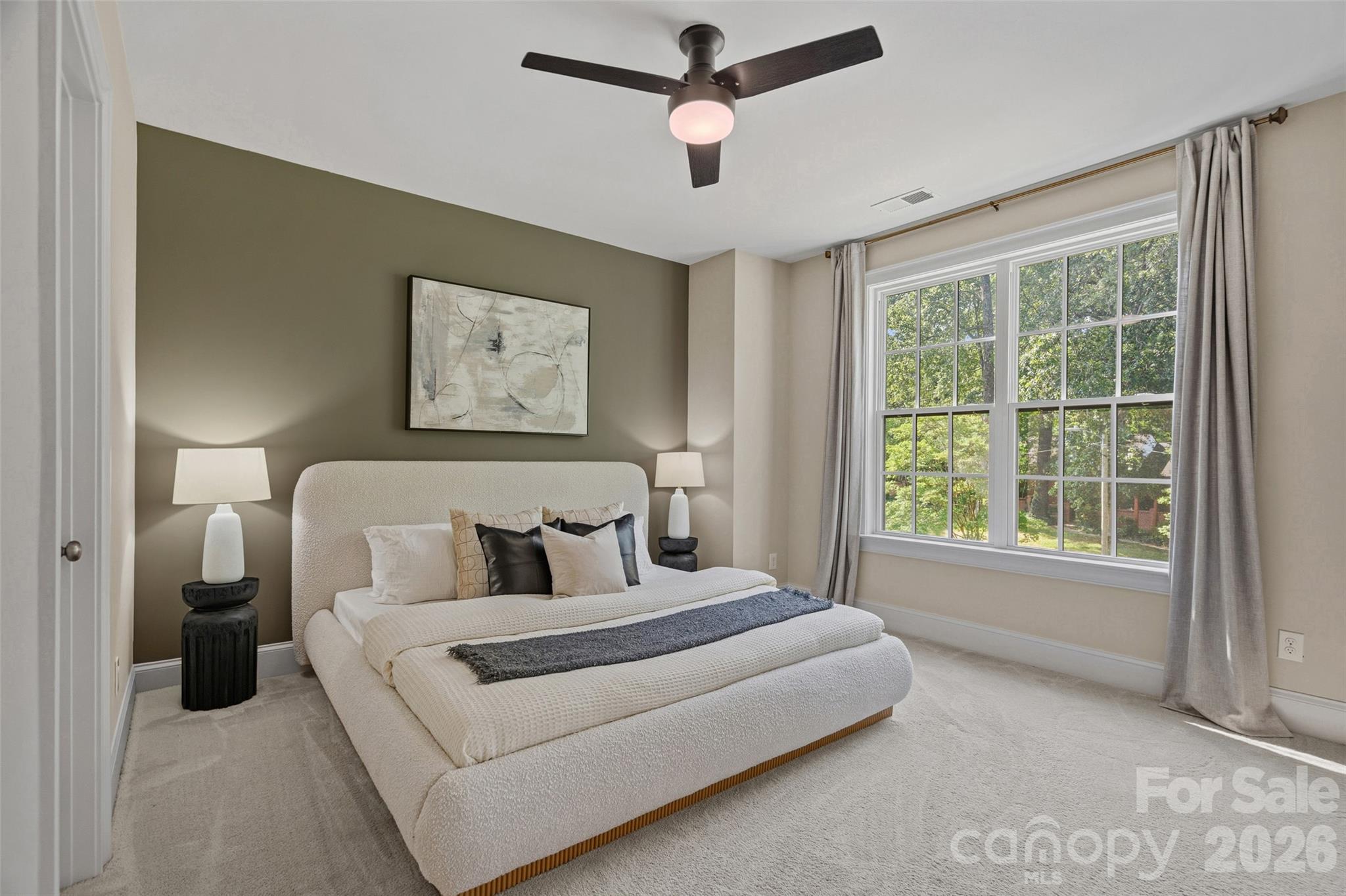 2023 Lynnwood Drive
