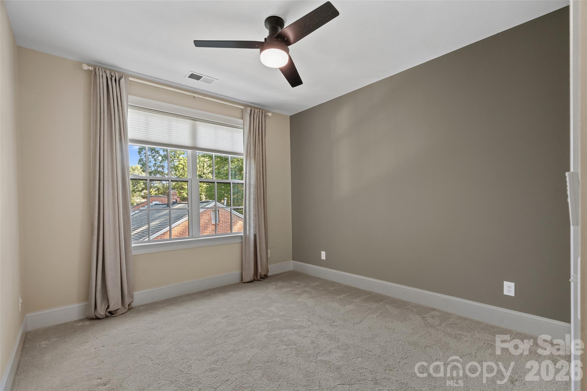 2023 Lynnwood Drive