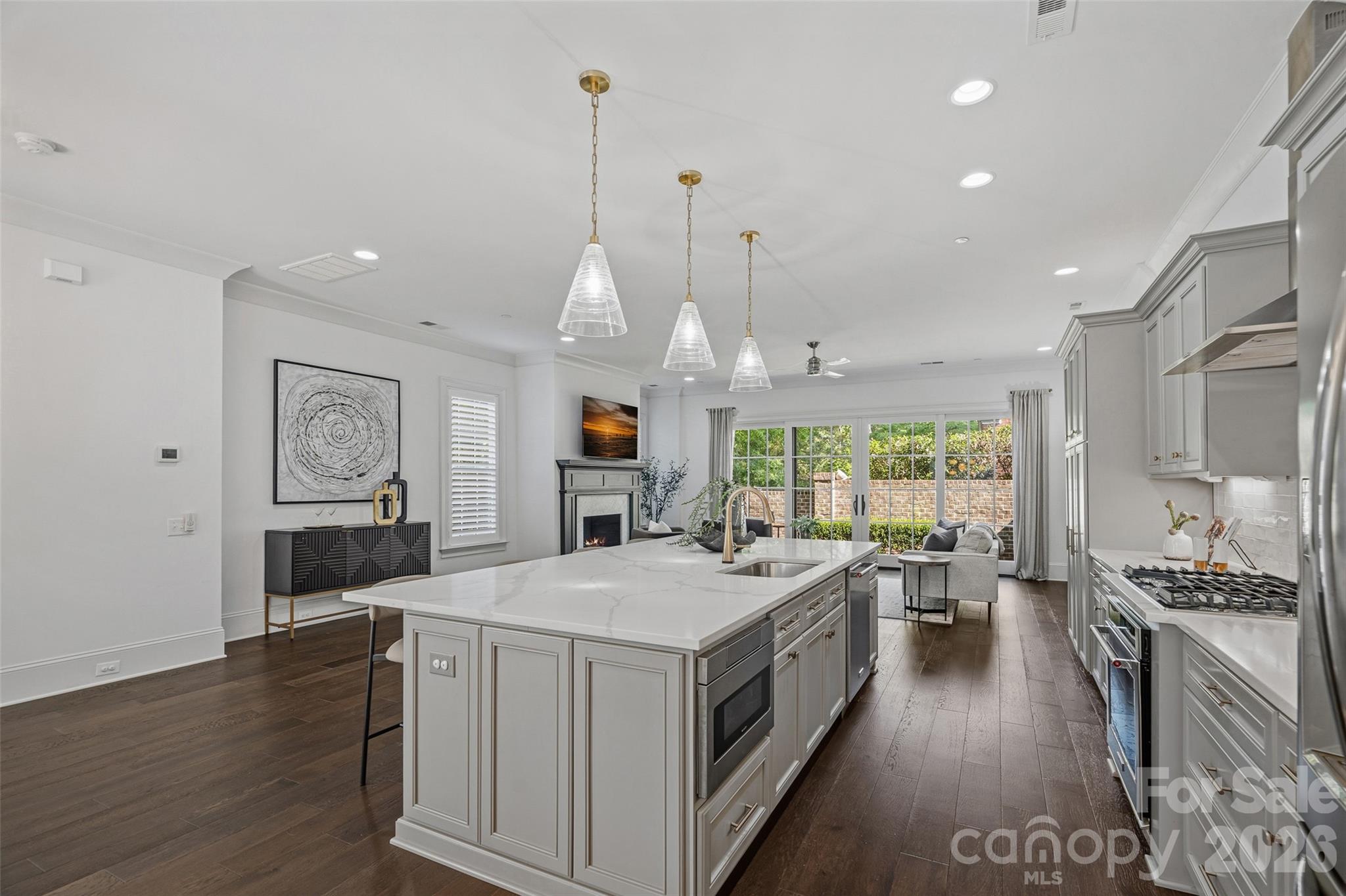 2023 Lynnwood Drive