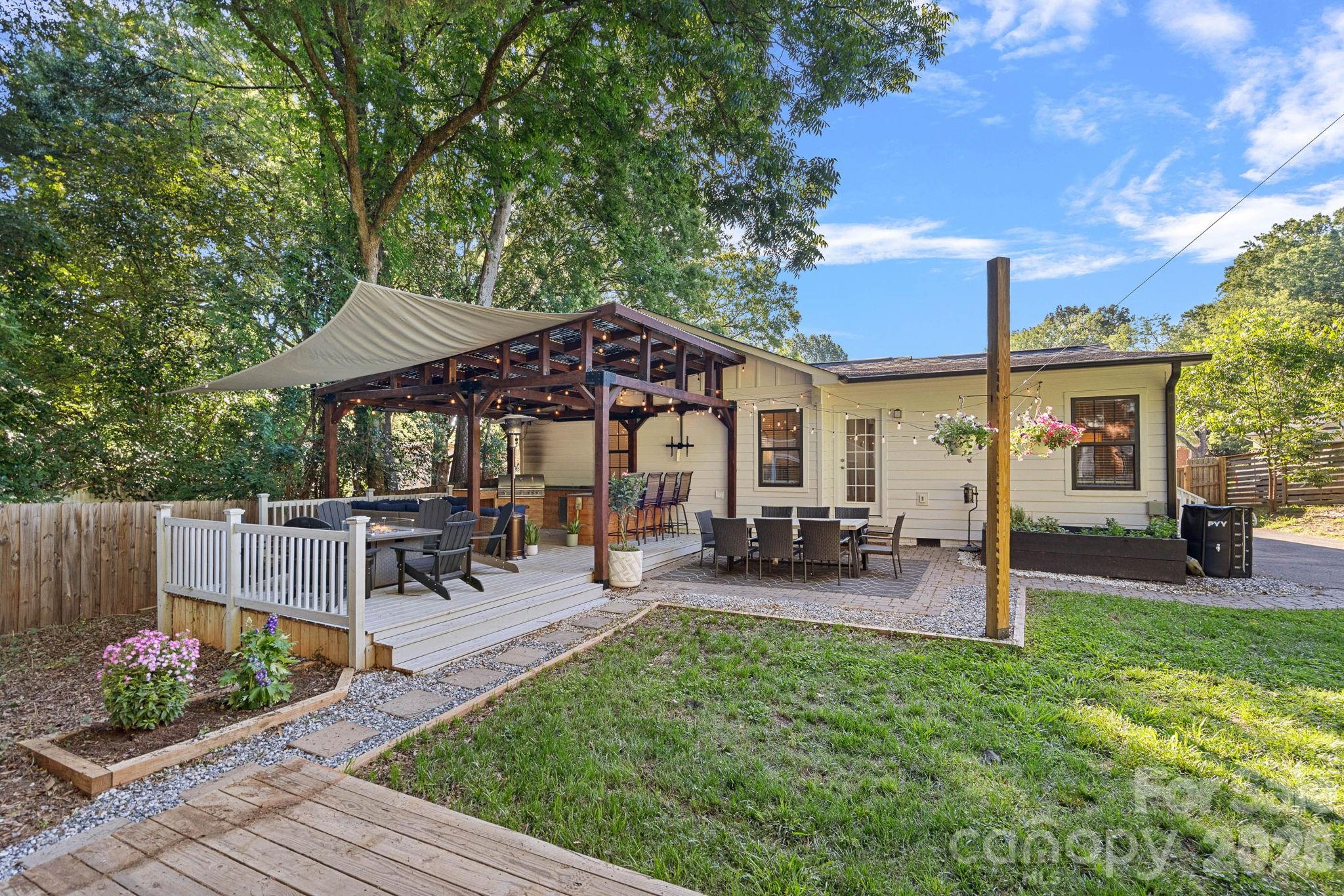 7110 Rockcliff Court