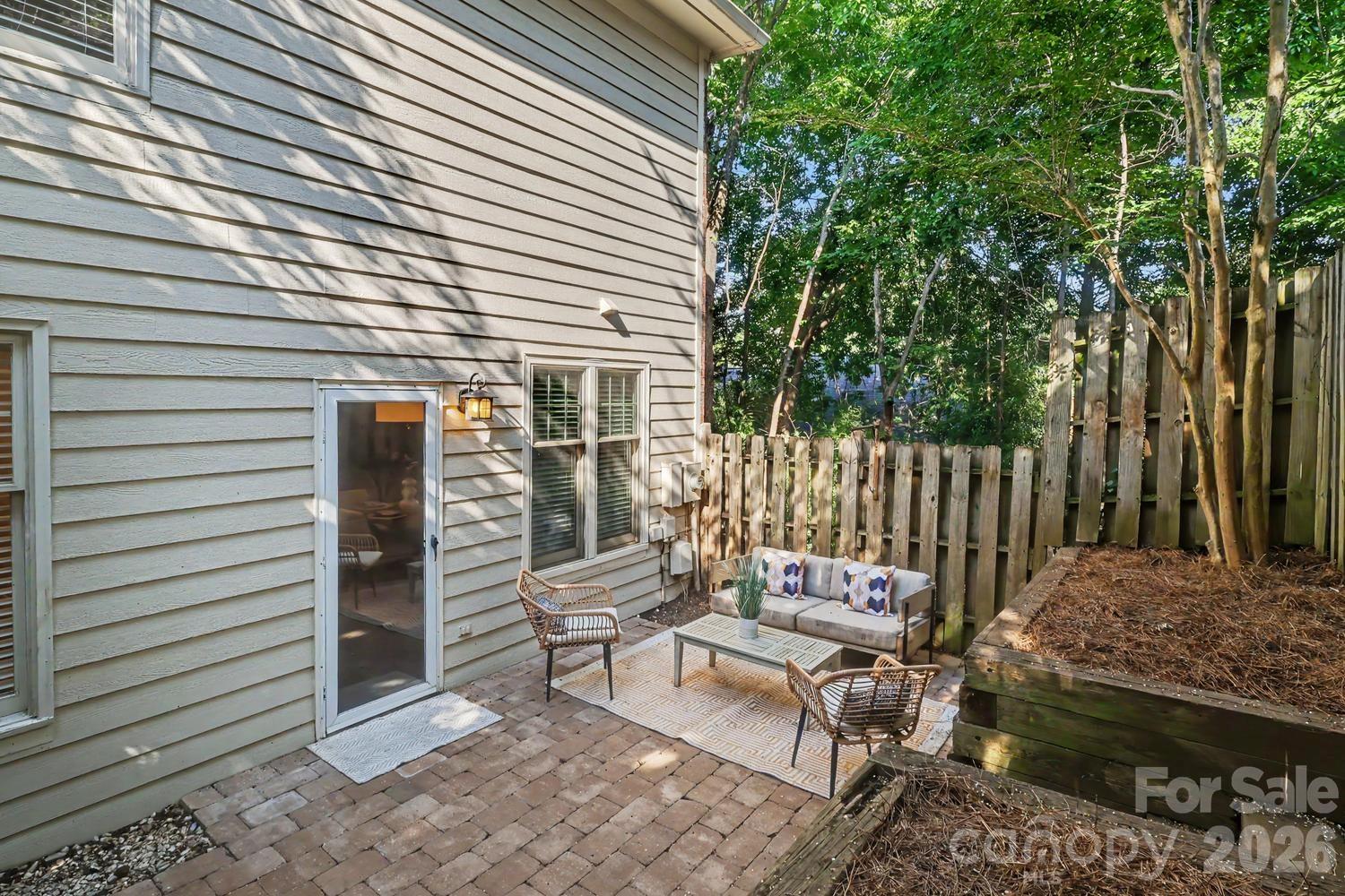 2515 Dilworth Heights Lane