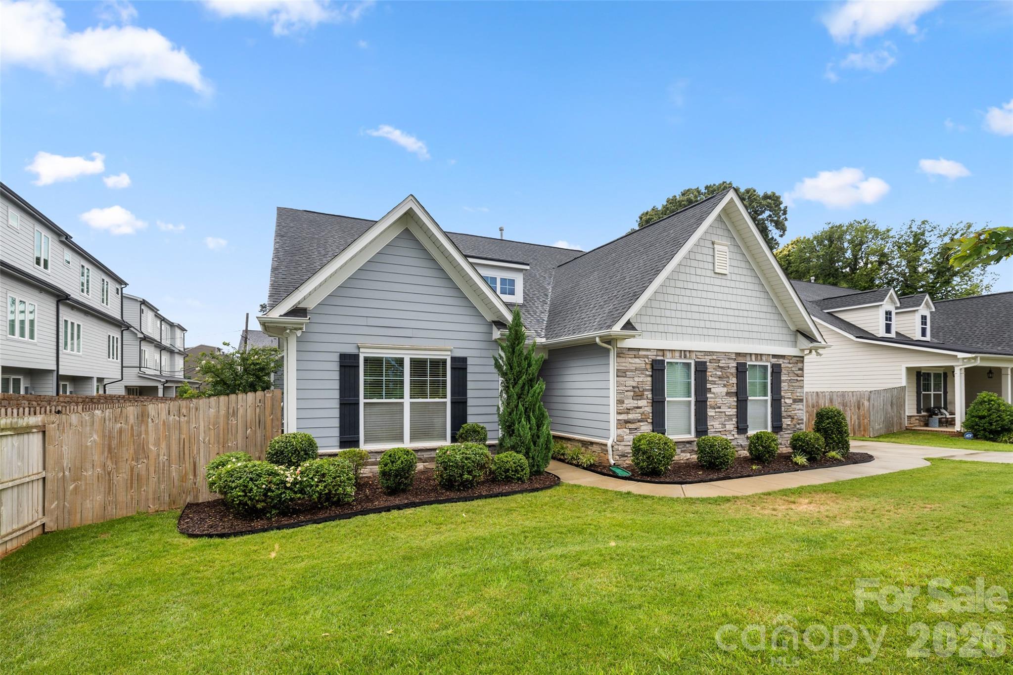 3826 Dewitt Lane