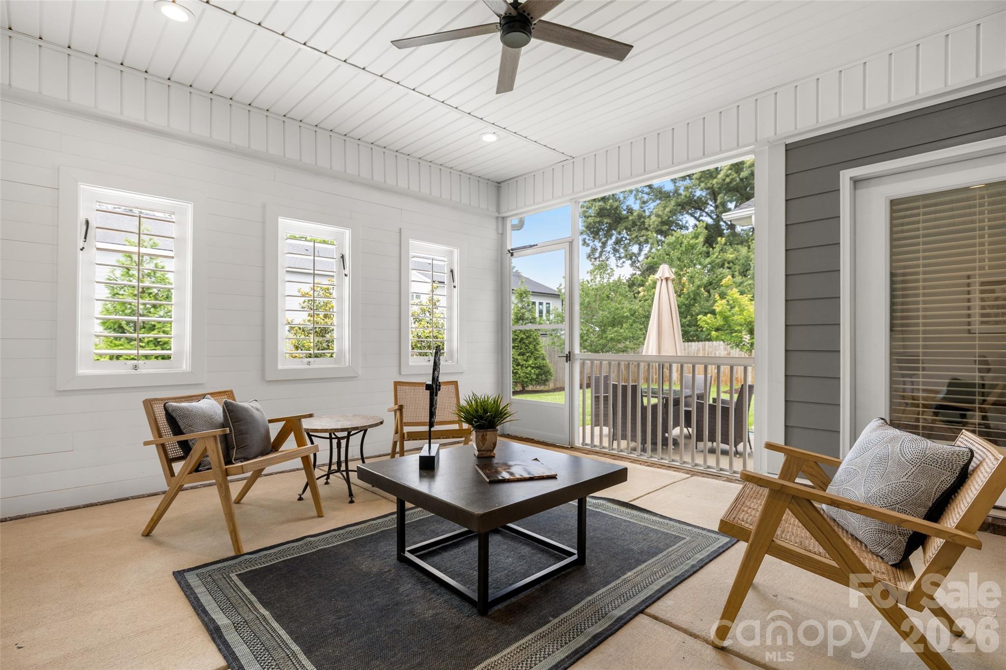 3826 Dewitt Lane