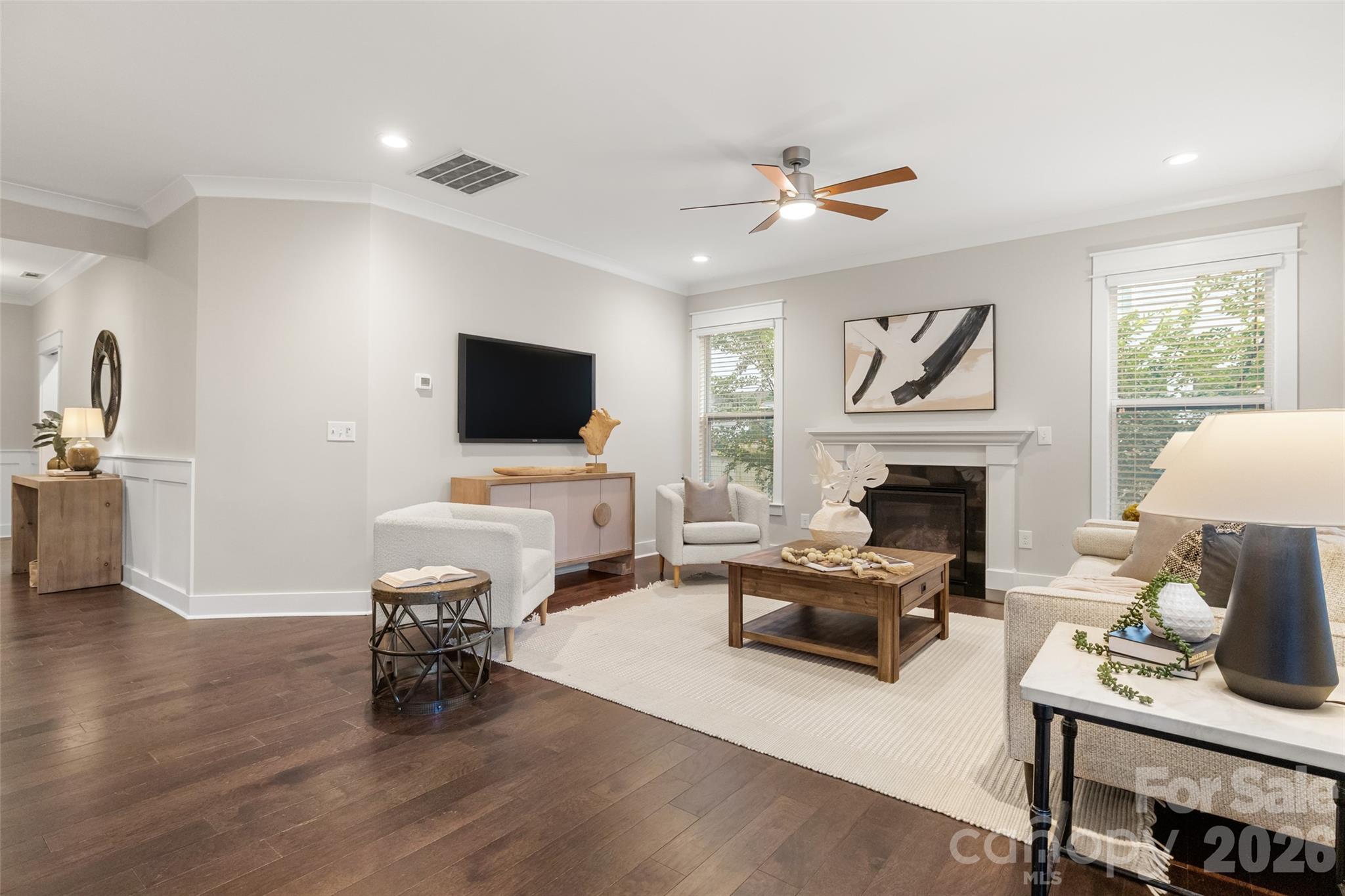 3826 Dewitt Lane