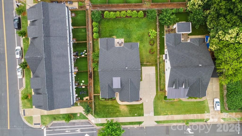 3826 Dewitt Lane