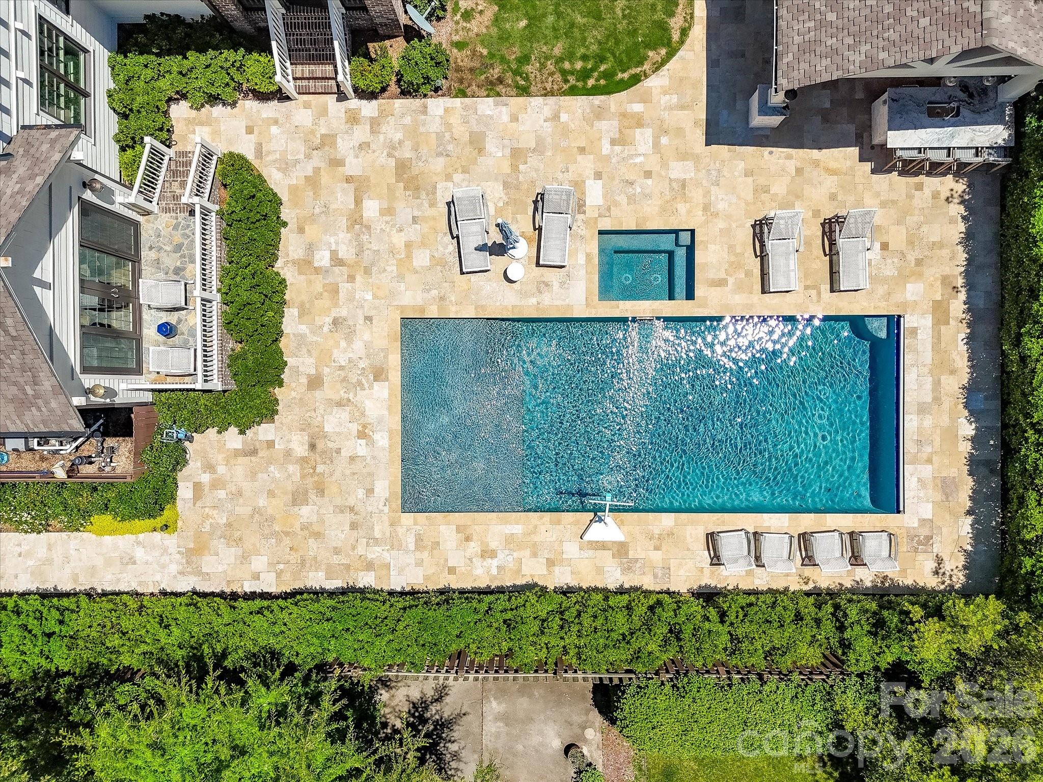 221 Anthony Circle