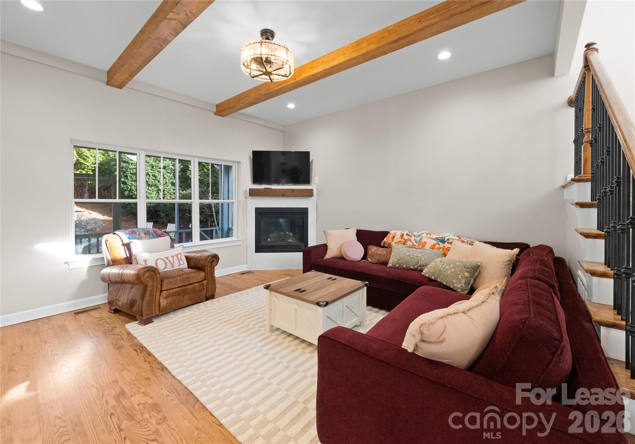 18047 Northport Drive