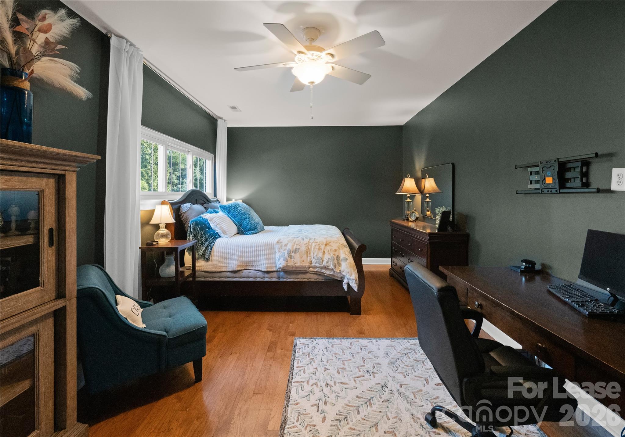 18047 Northport Drive