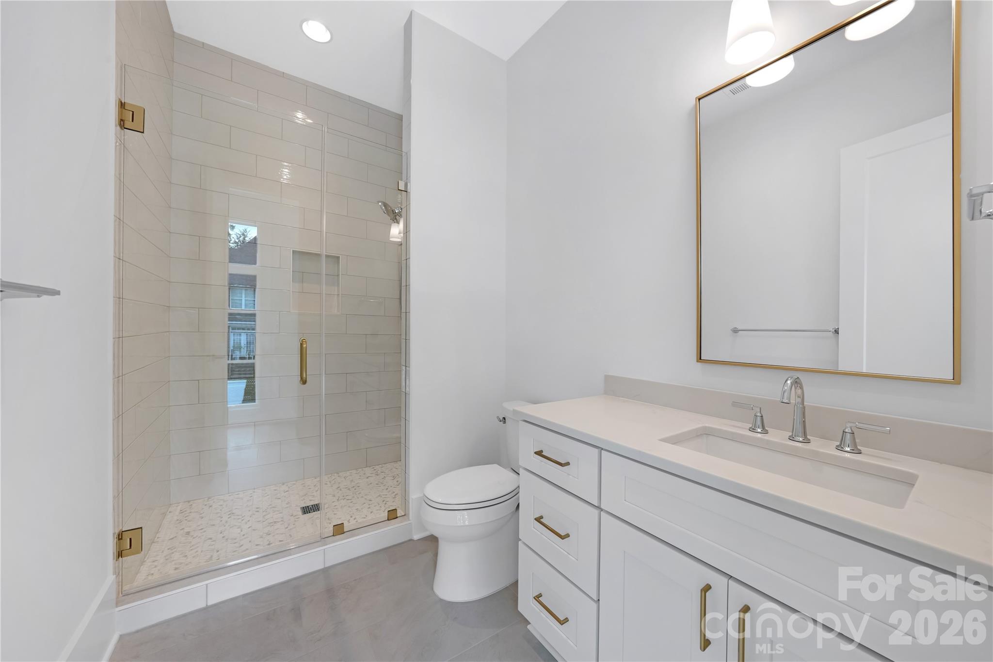 5046 Gilchrist Road Unit: 2A