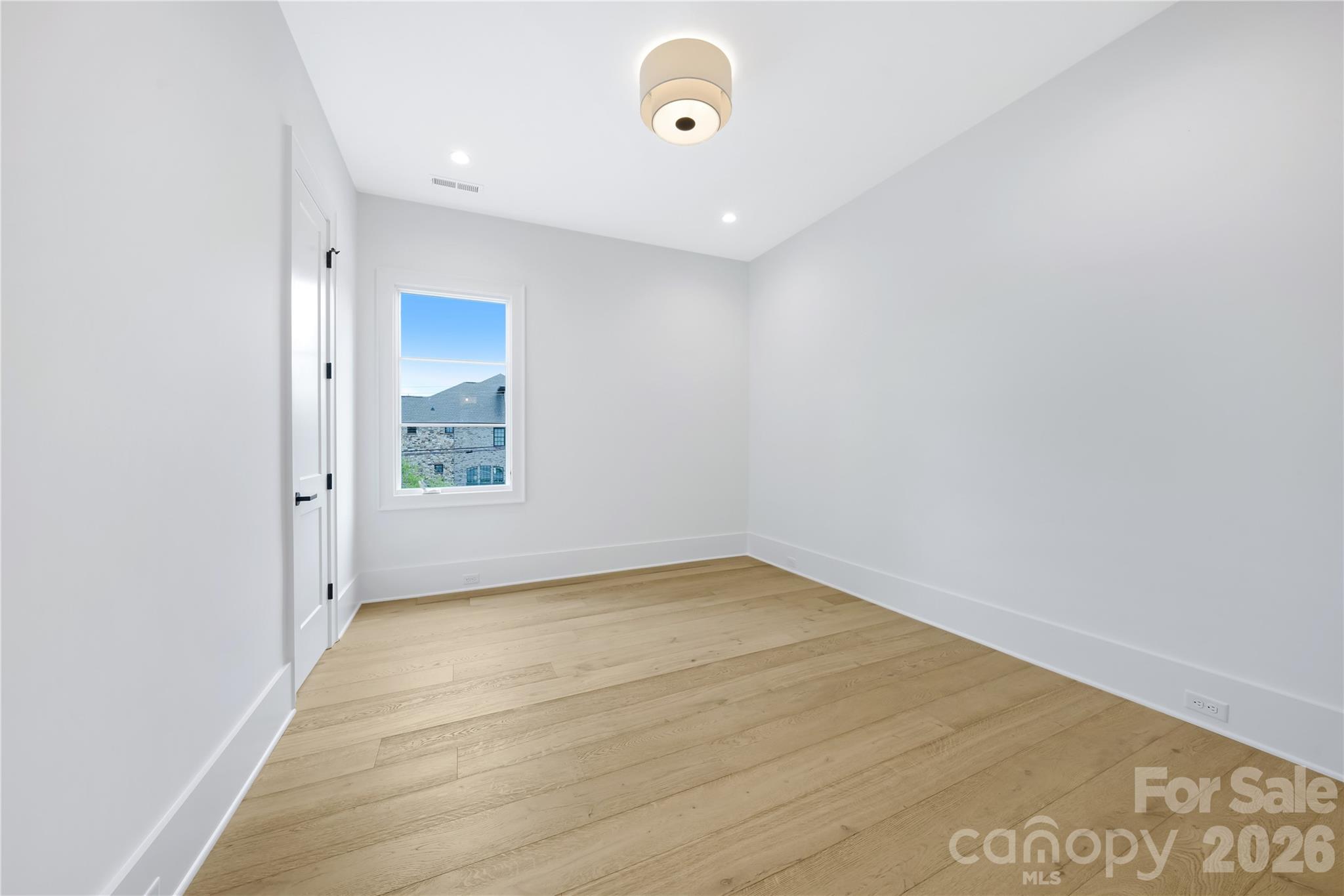 5046 Gilchrist Road Unit: 2A