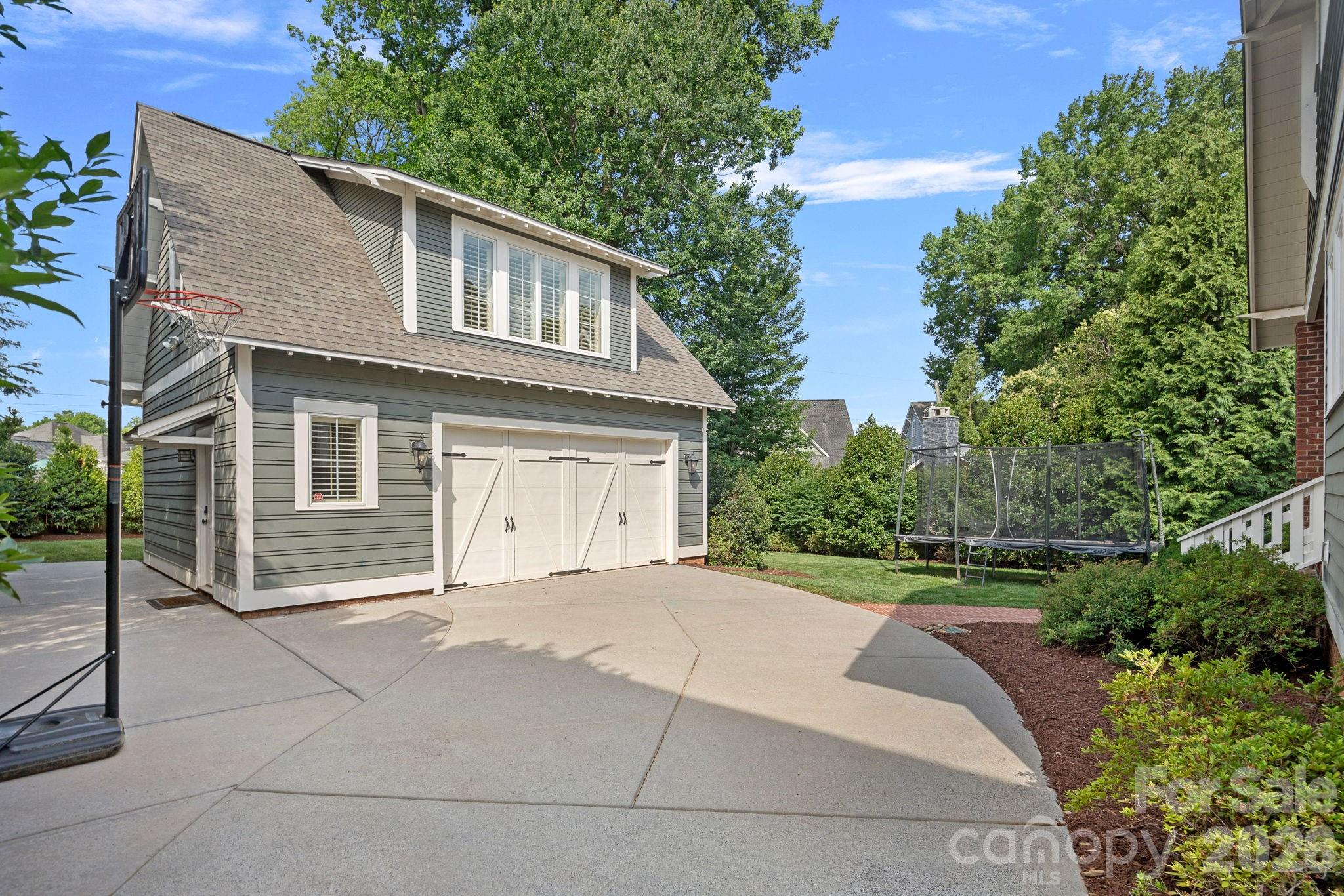 522 Magnolia Avenue