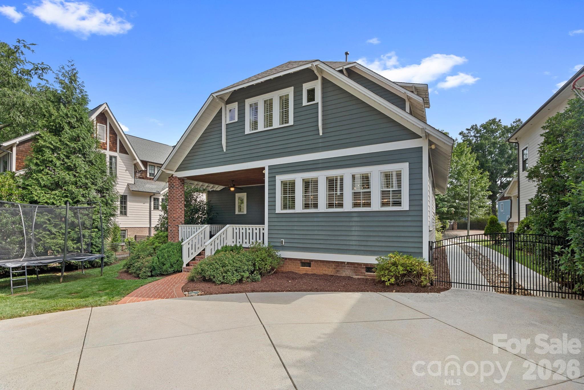 522 Magnolia Avenue