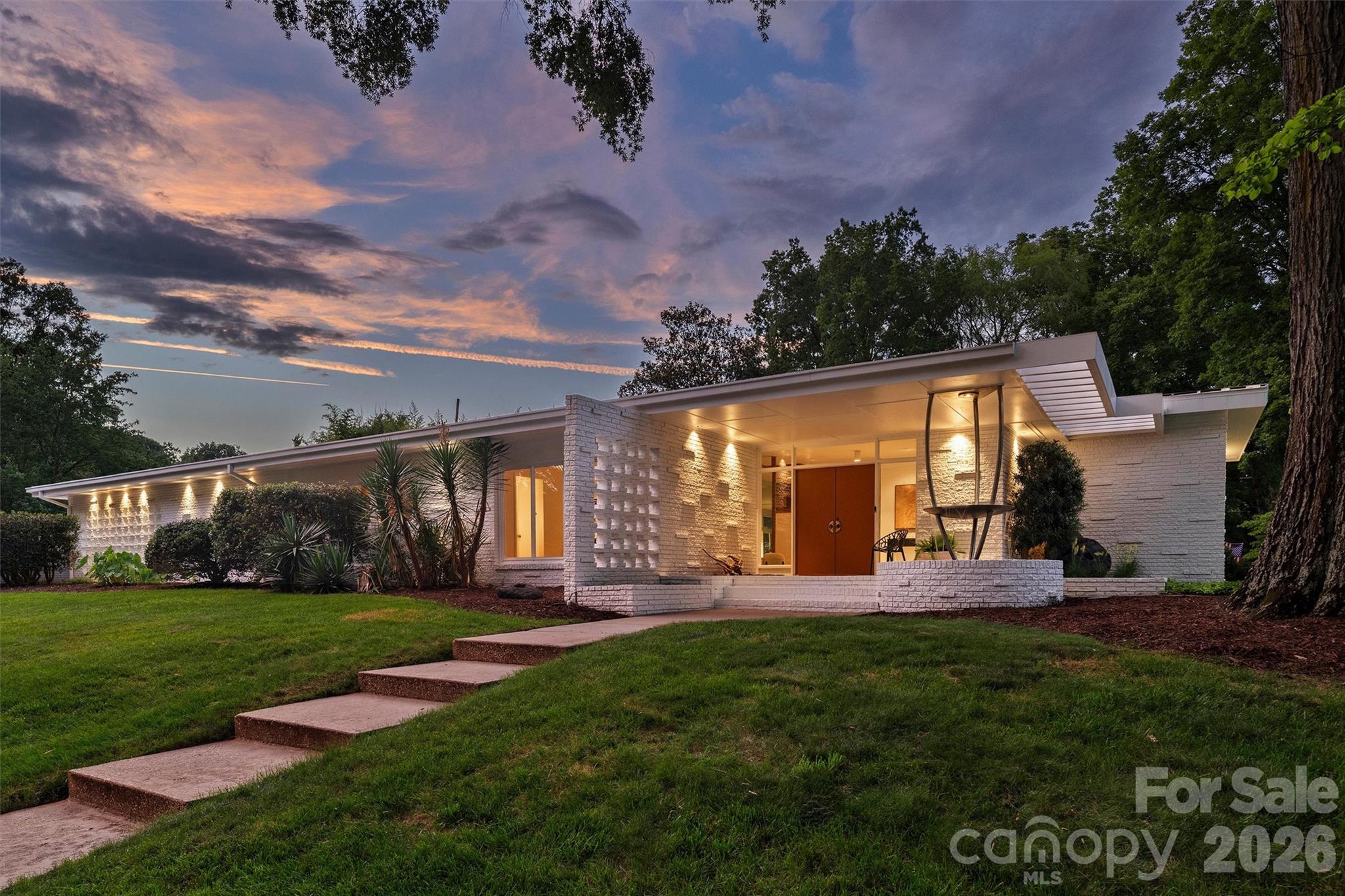 1818 Cloister Drive