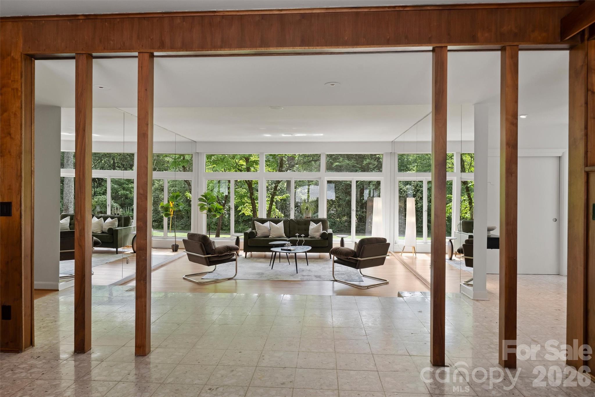 1818 Cloister Drive