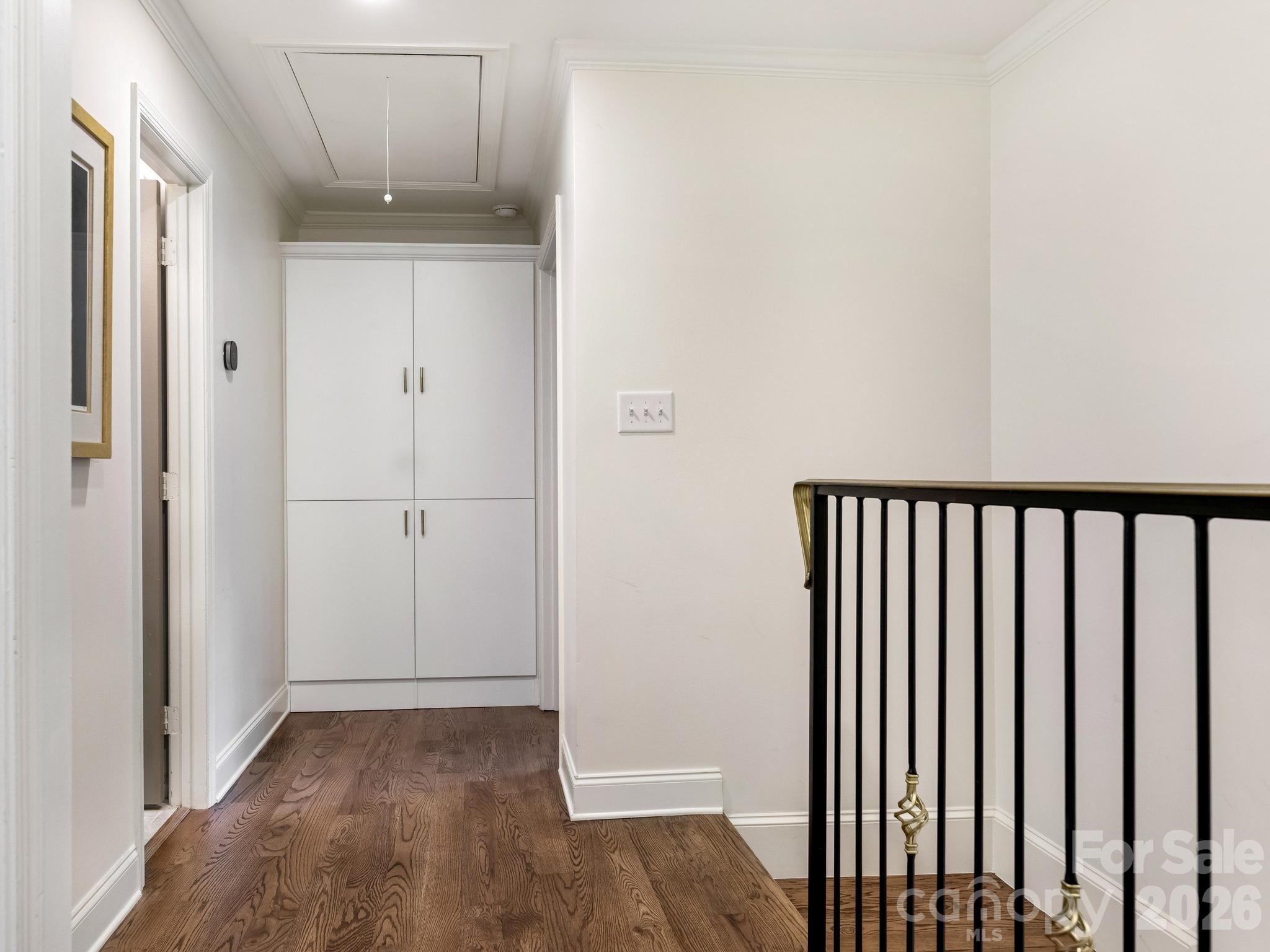 2901 Valencia Terrace