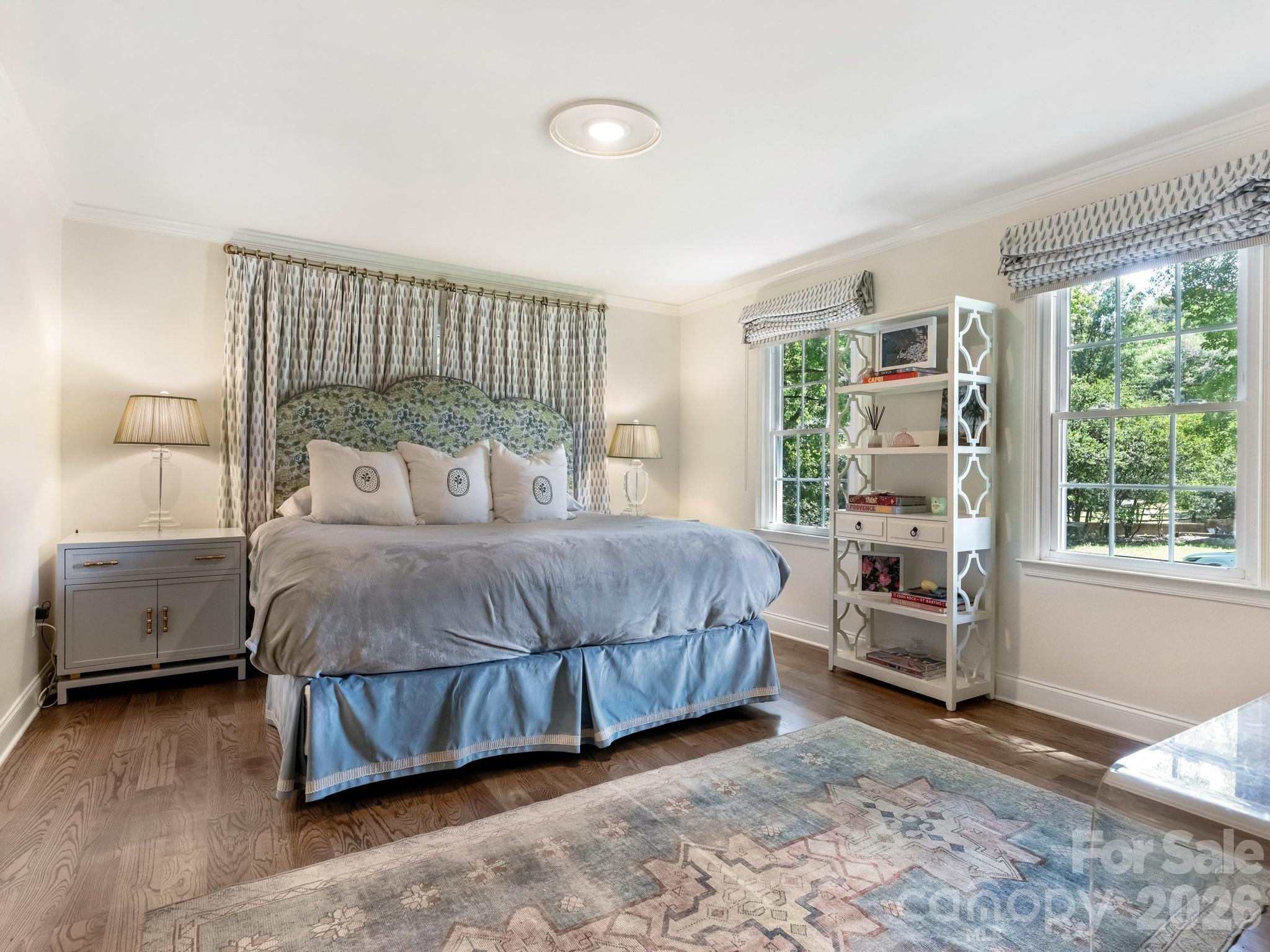 2901 Valencia Terrace