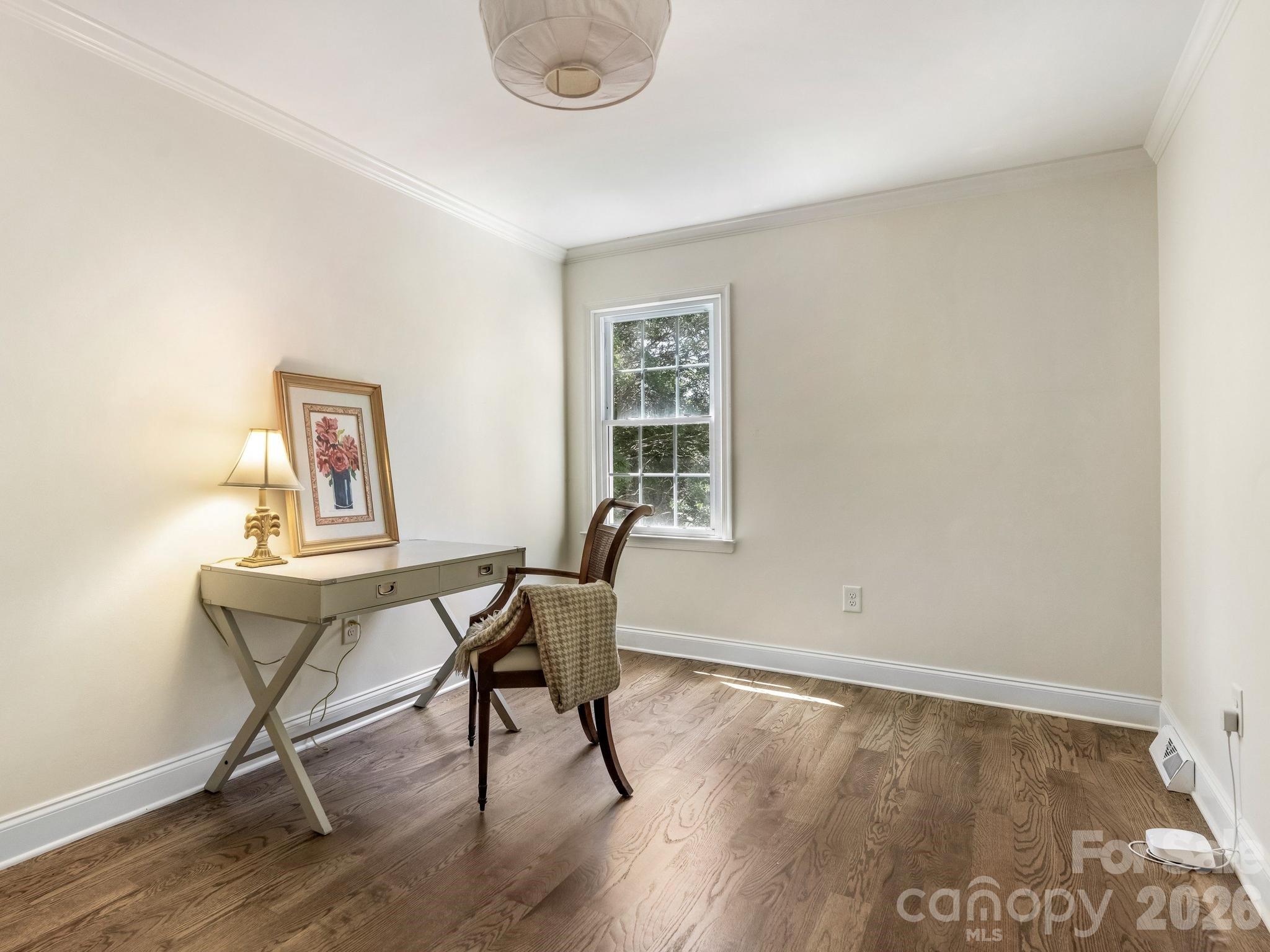 2901 Valencia Terrace