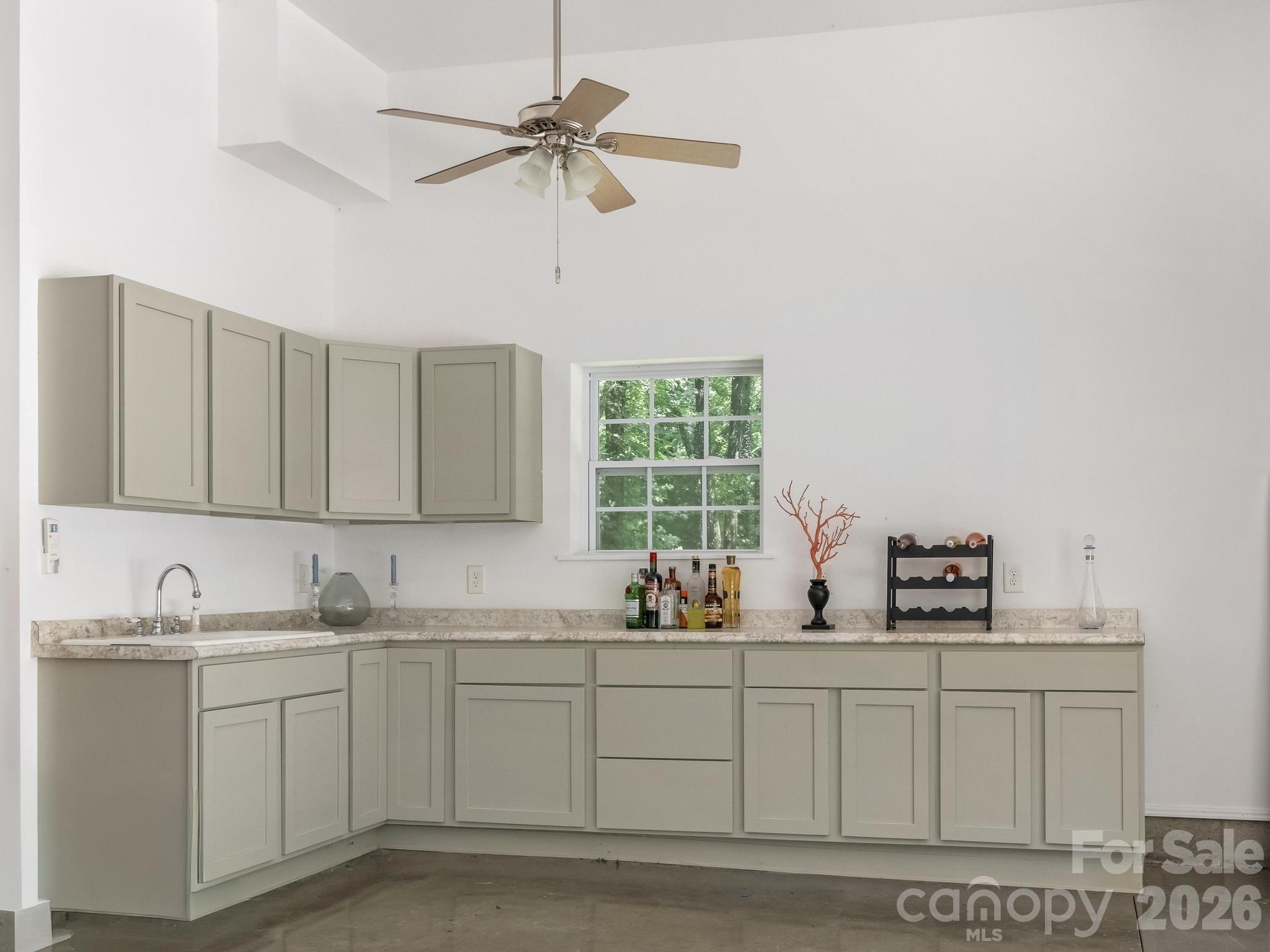 2901 Valencia Terrace