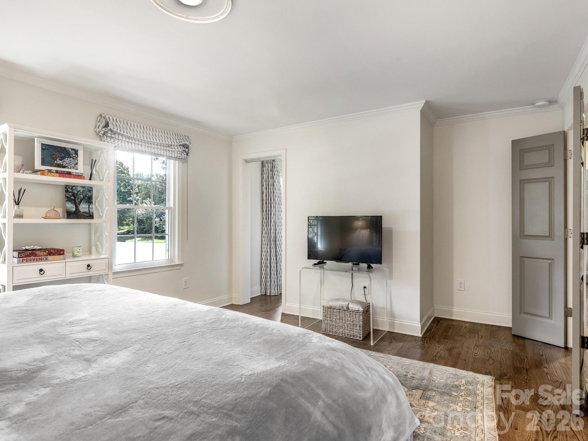 2901 Valencia Terrace