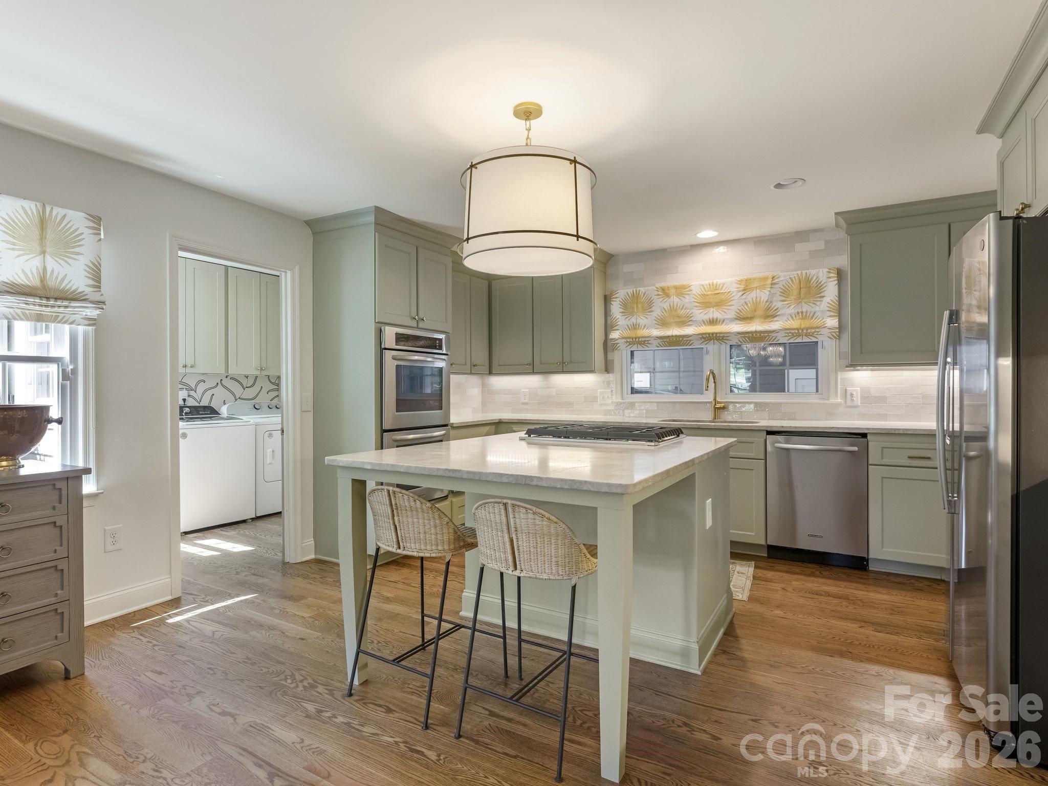 2901 Valencia Terrace