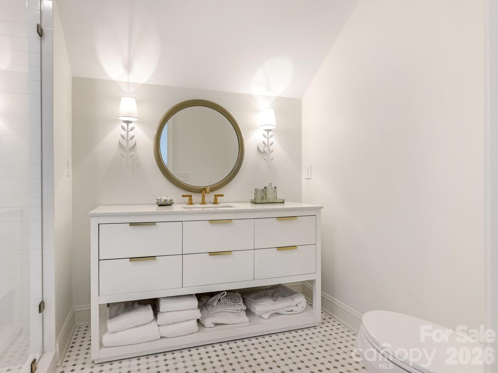 2901 Valencia Terrace