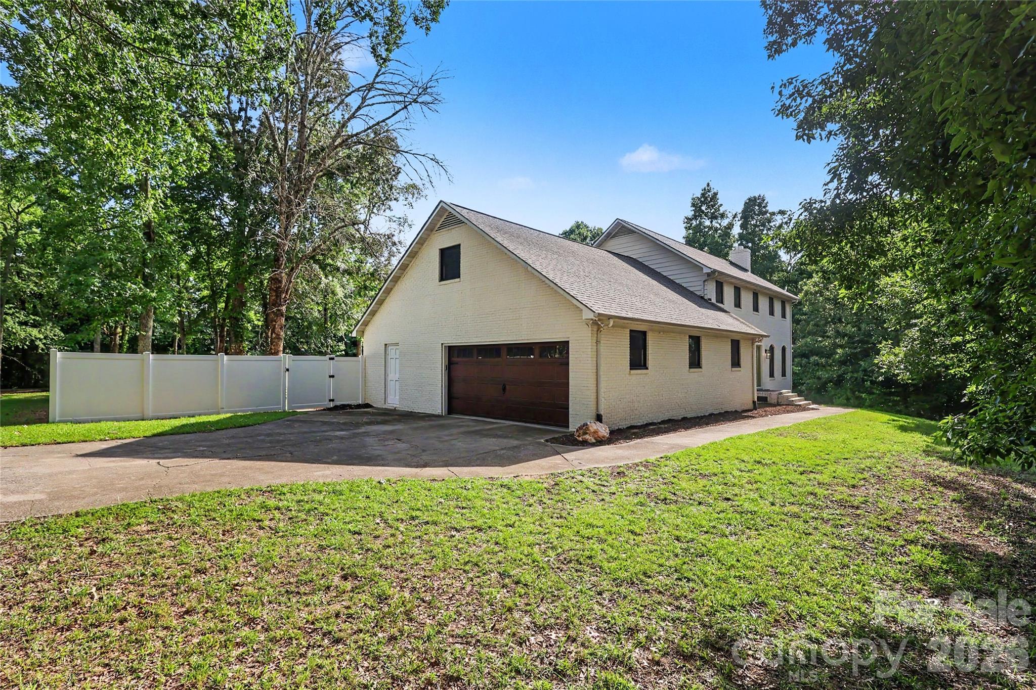 227 Dileen Drive