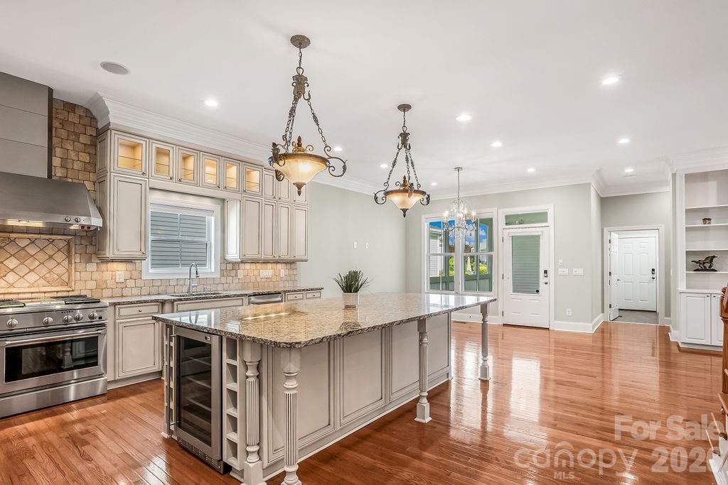 10022 Triple Oak Road