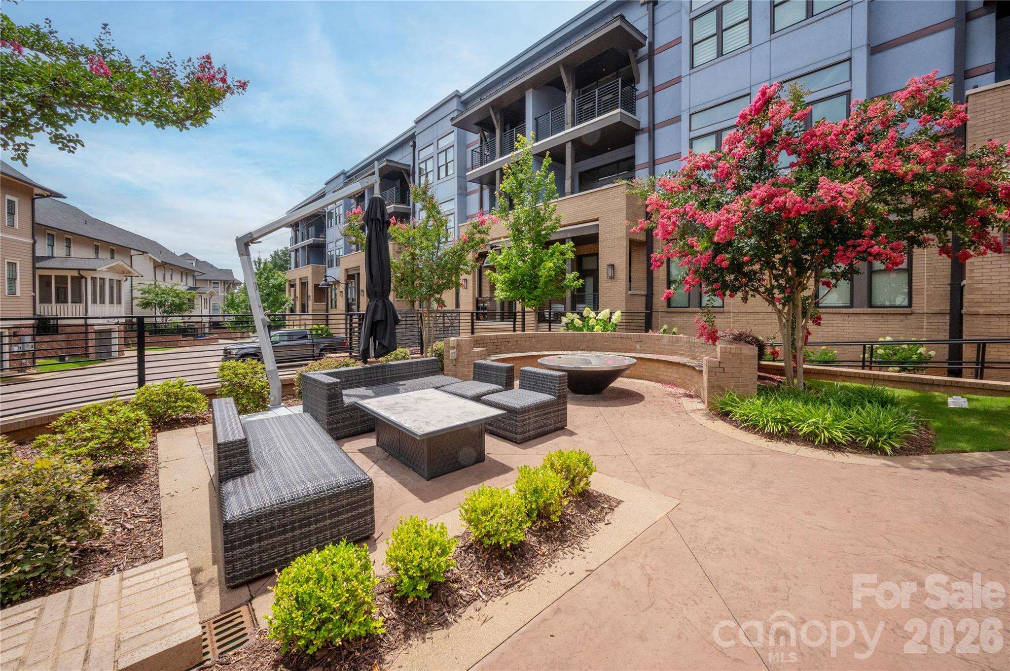 2401 Euclid Avenue Unit: 206