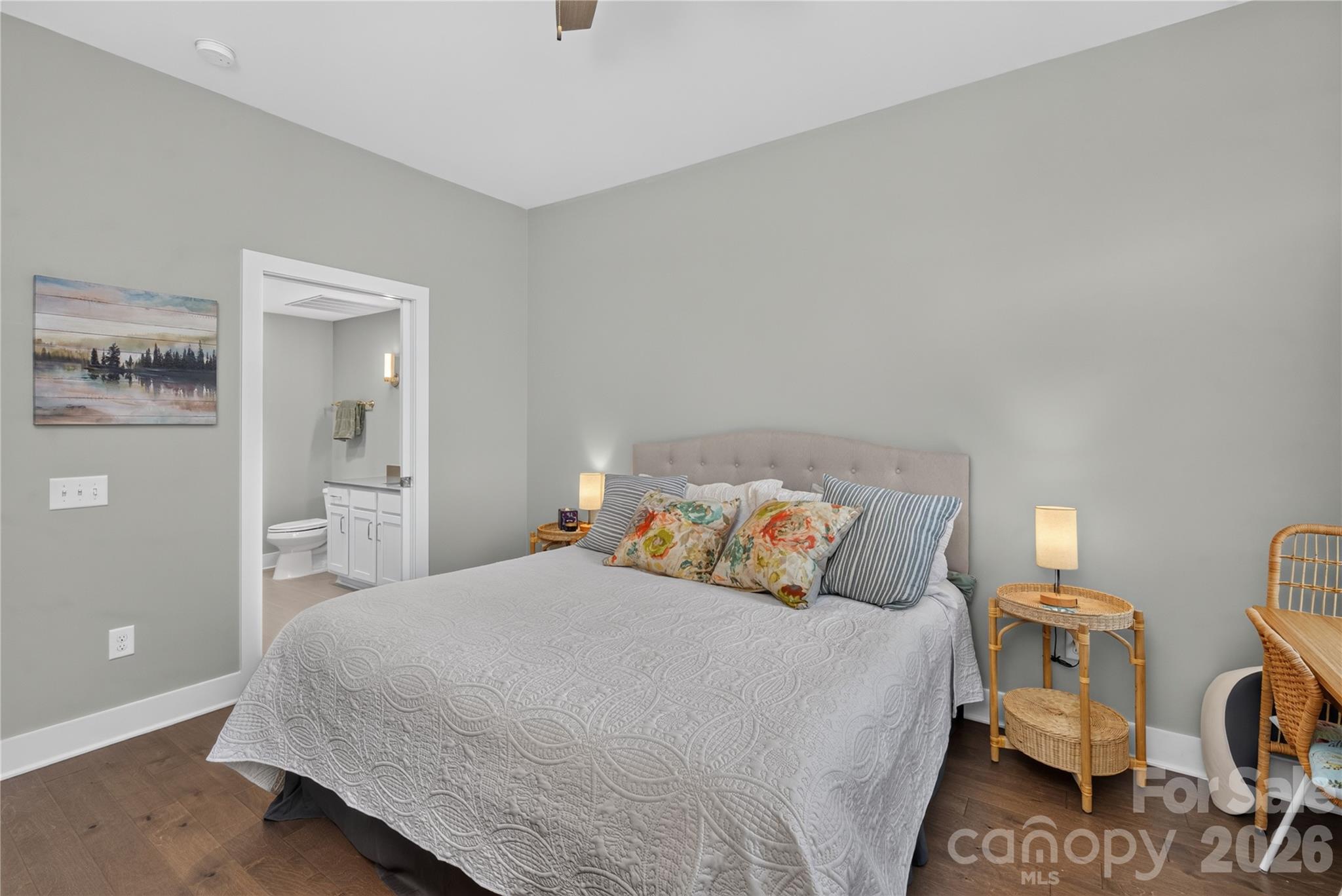 2401 Euclid Avenue Unit: 206