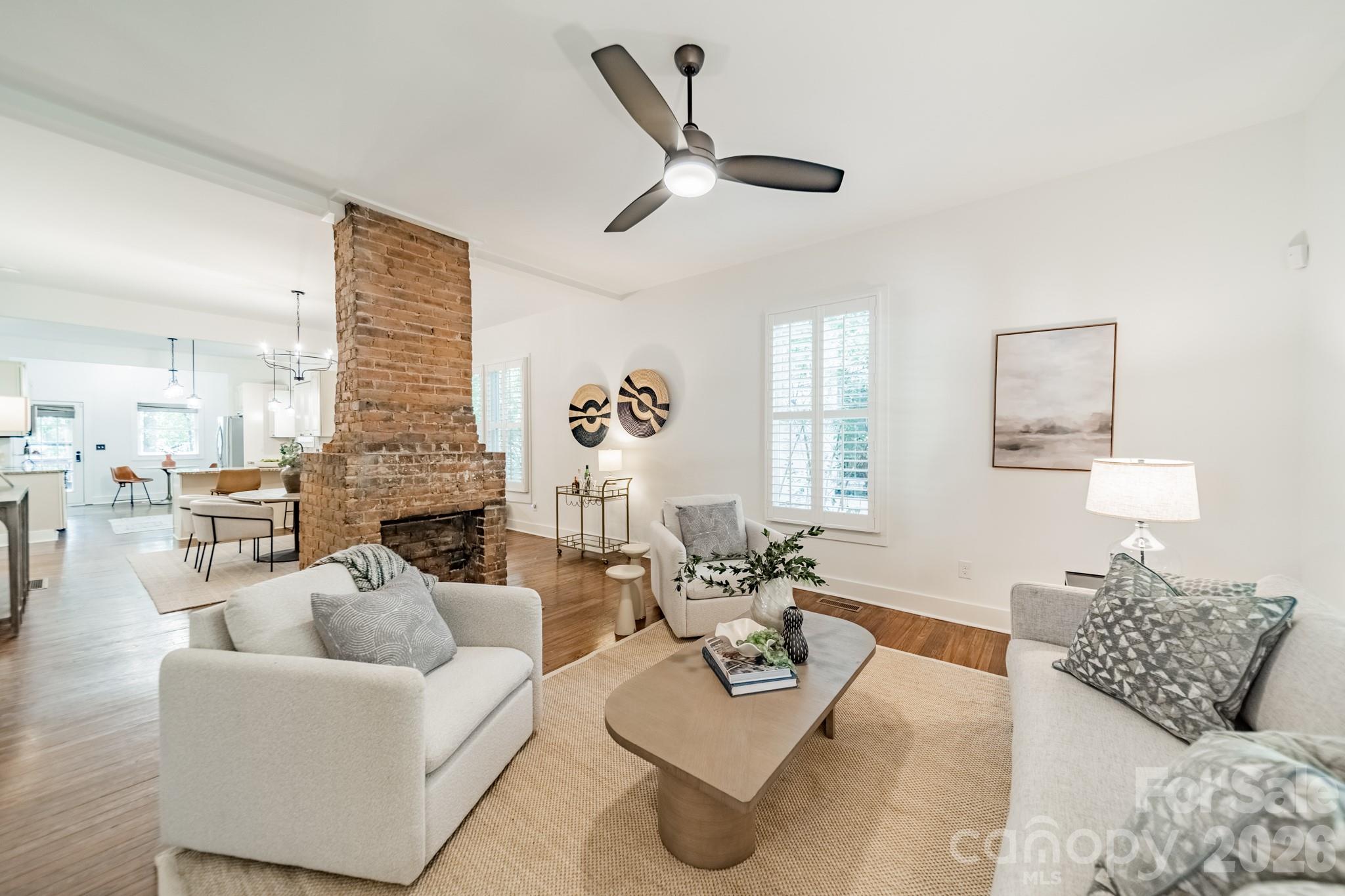 219 W Park Avenue
