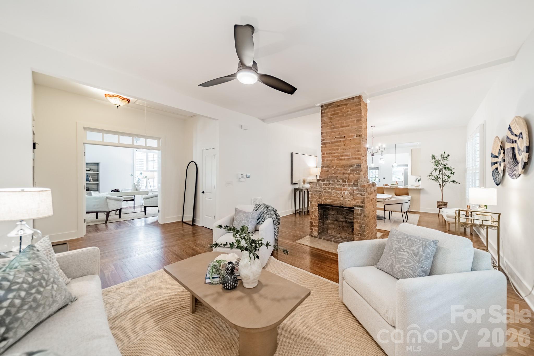 219 W Park Avenue