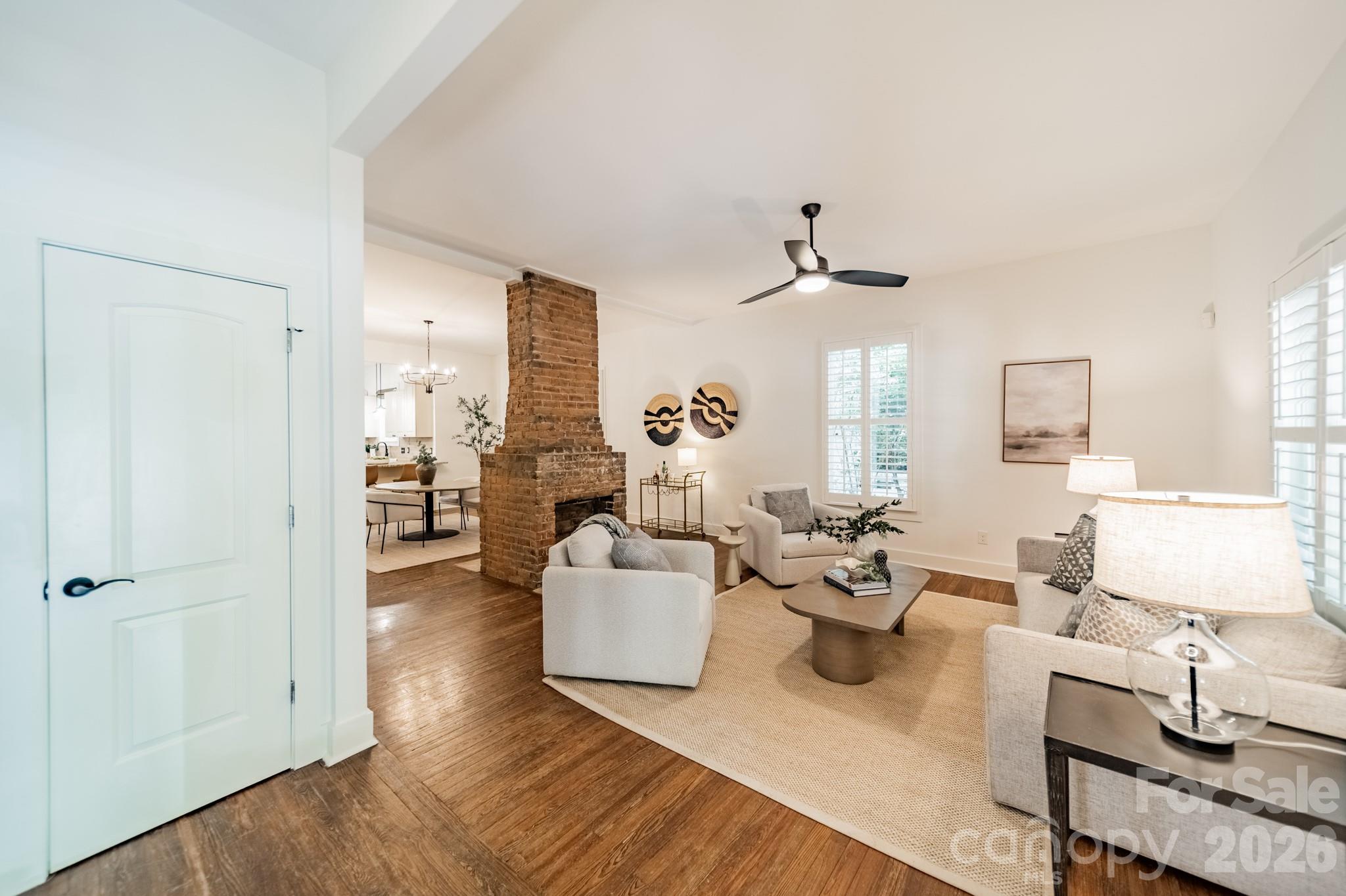 219 W Park Avenue