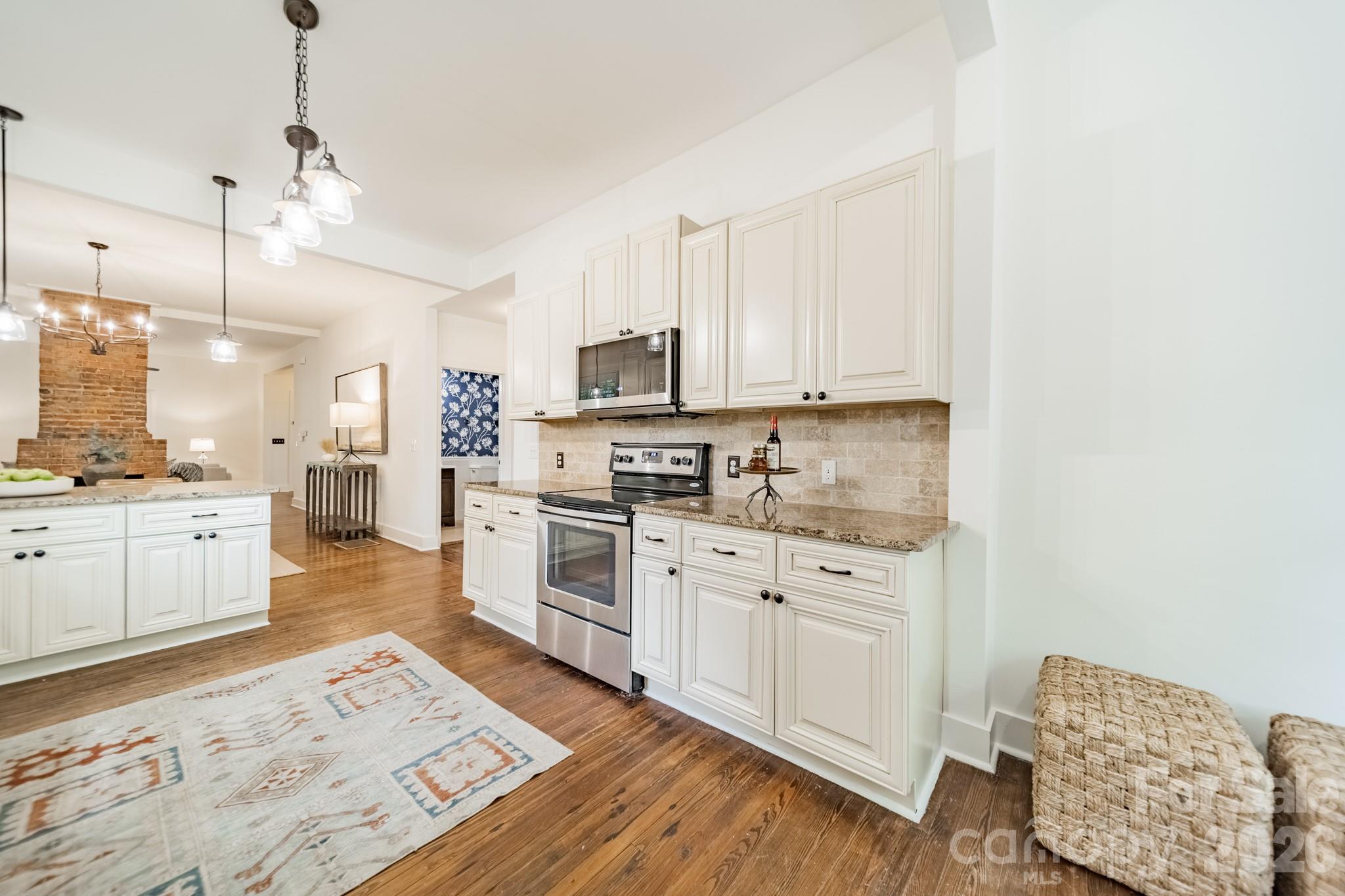 219 W Park Avenue