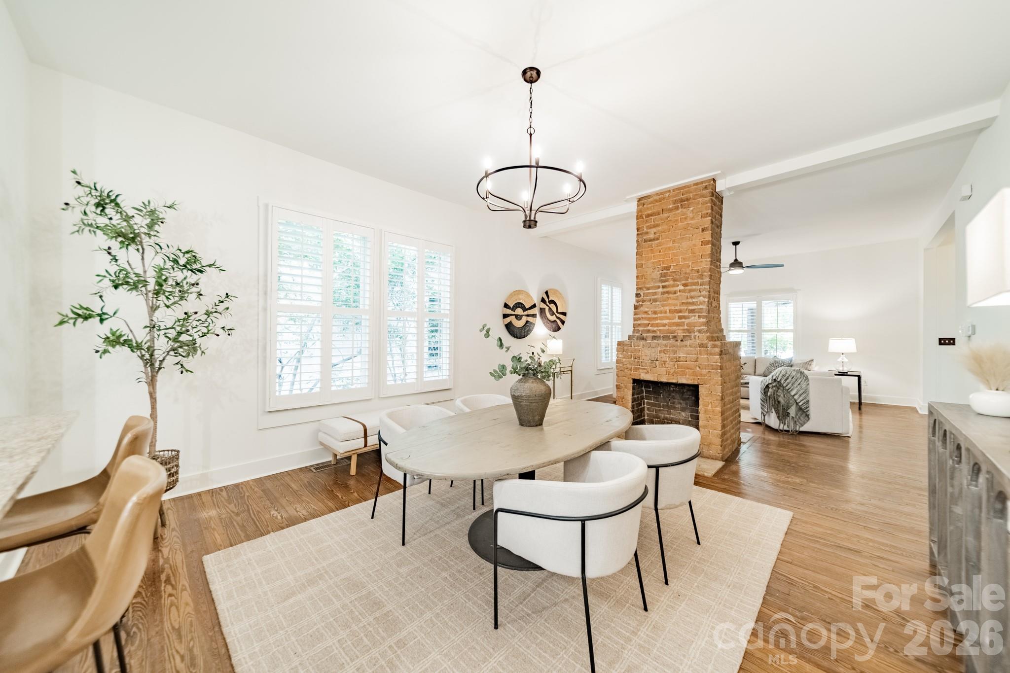 219 W Park Avenue