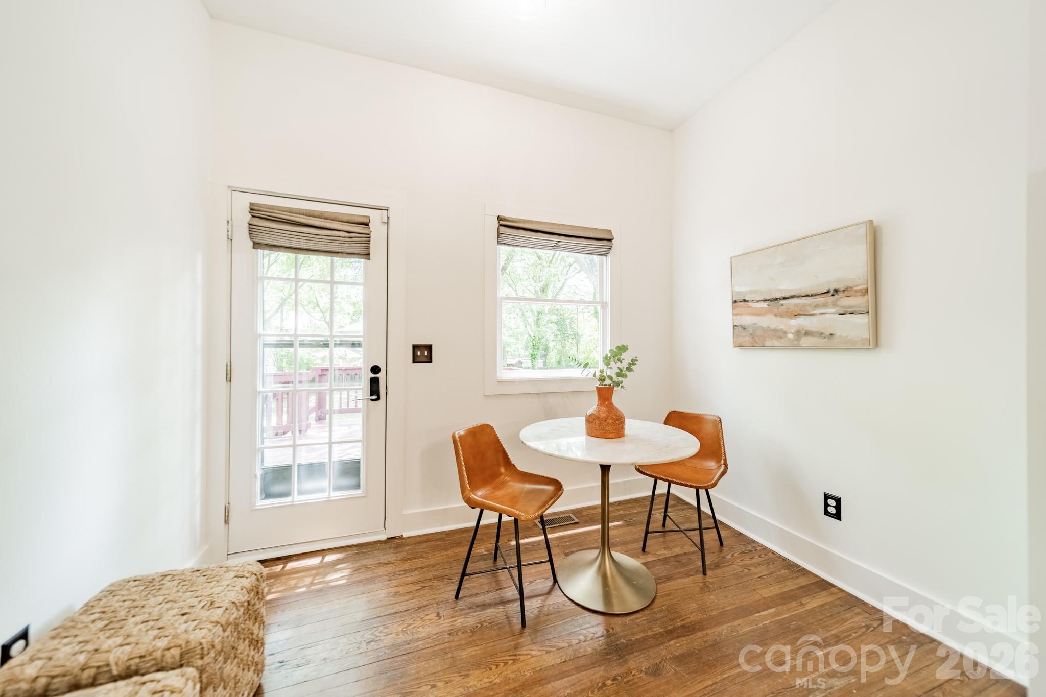 219 W Park Avenue