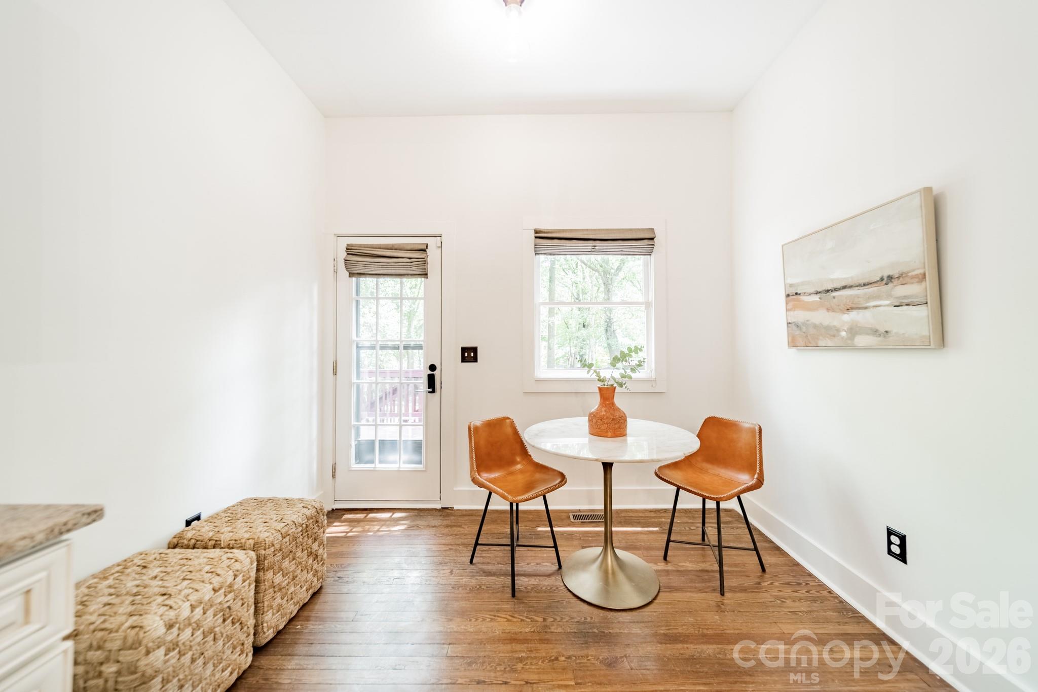 219 W Park Avenue