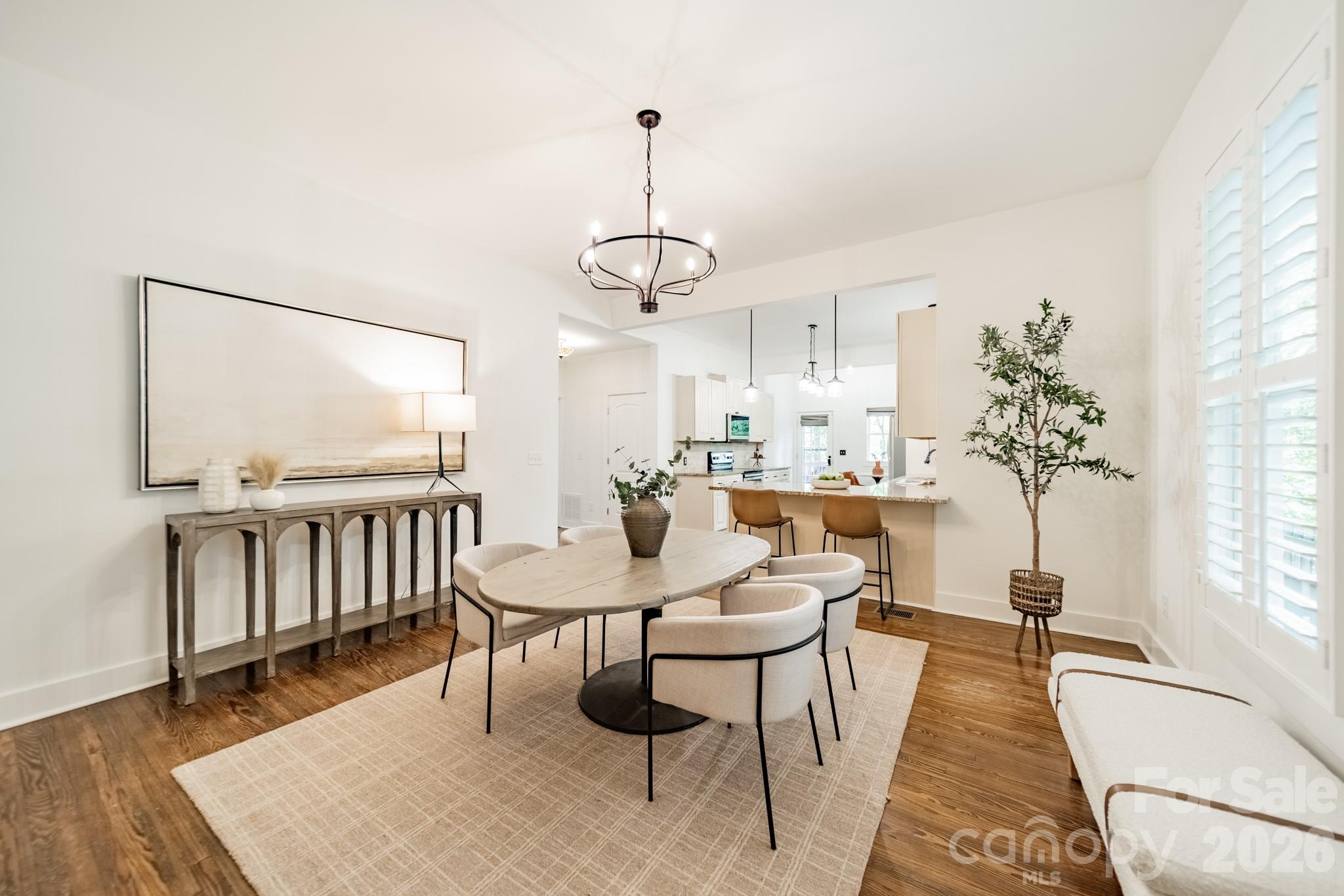 219 W Park Avenue
