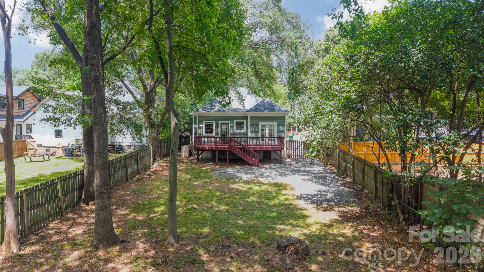 219 W Park Avenue