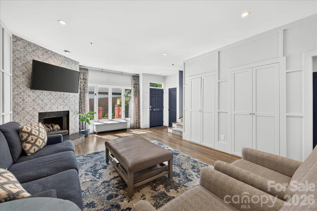 201 Hillside Avenue