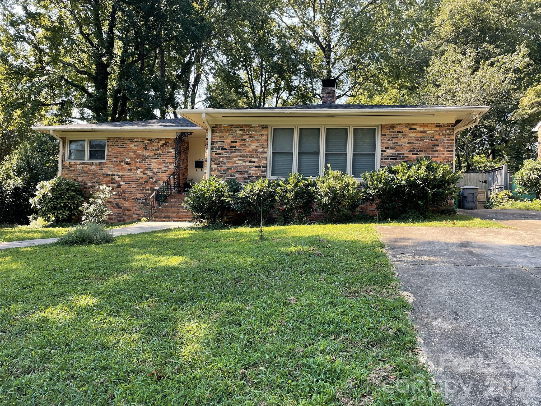 5226 Murrayhill Road
