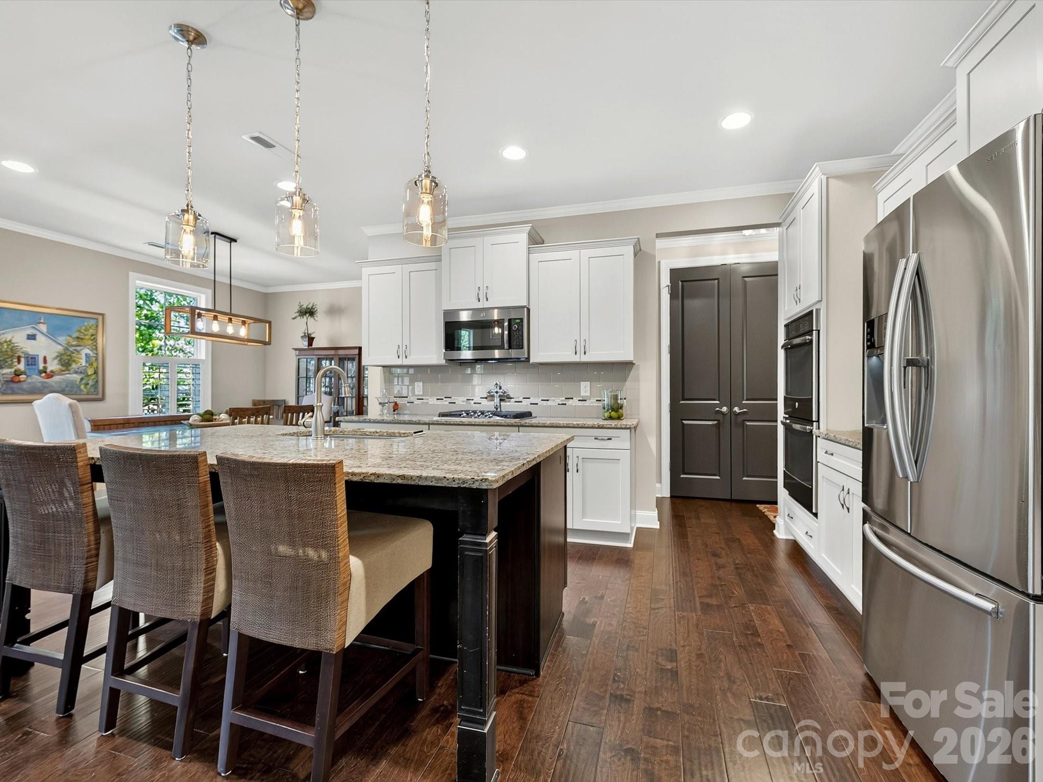 804 Sardis Lane