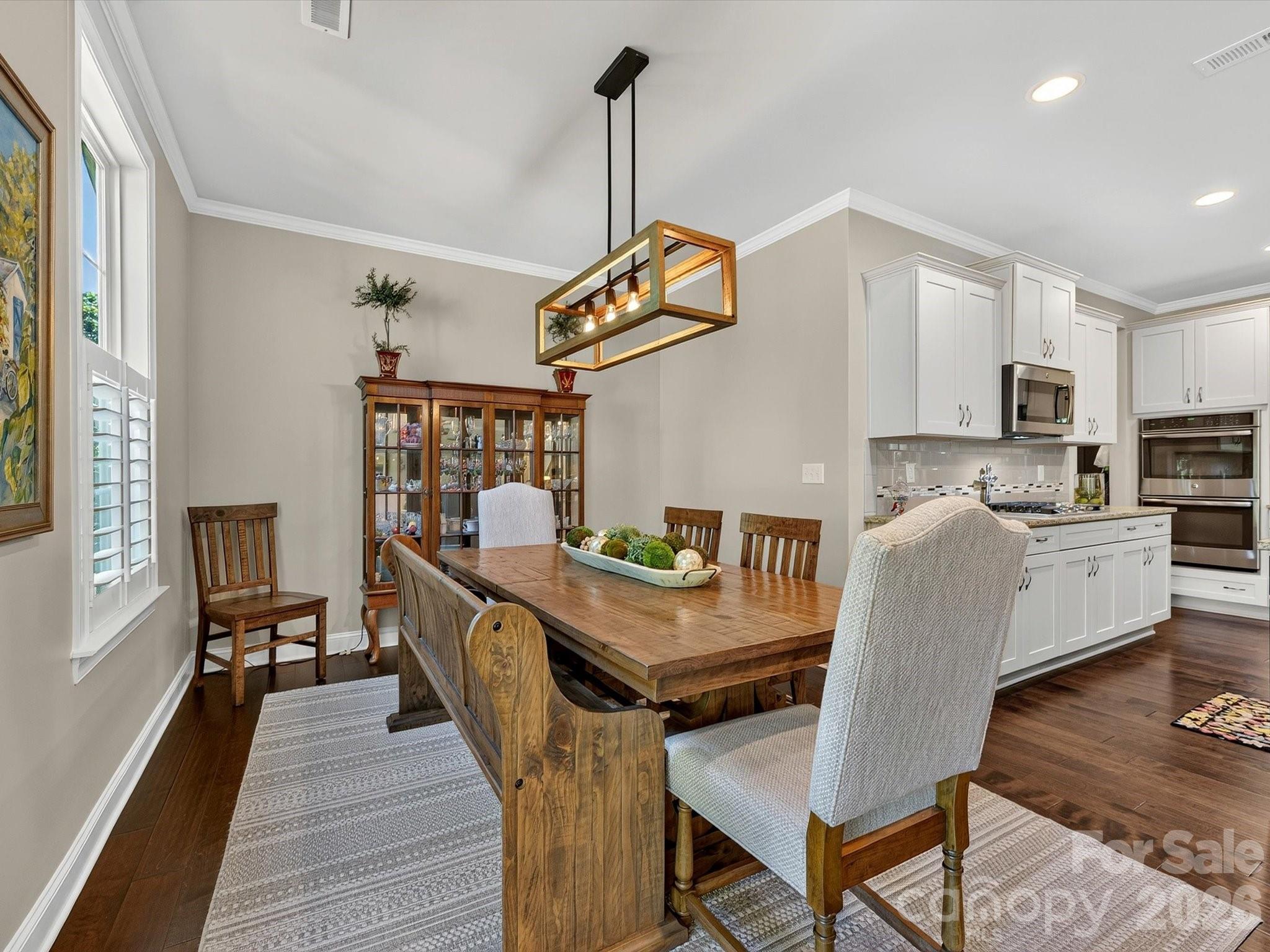 804 Sardis Lane