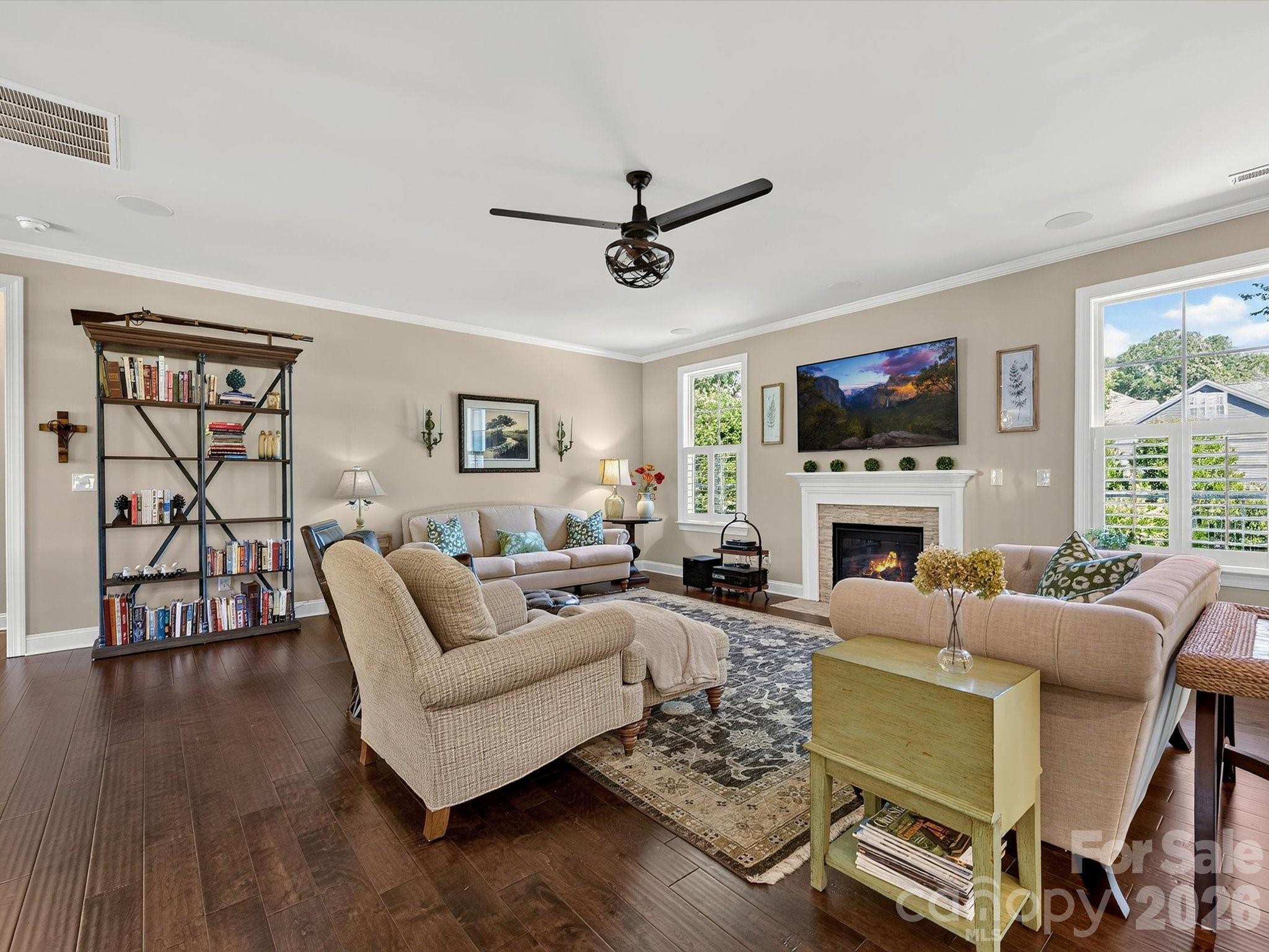 804 Sardis Lane