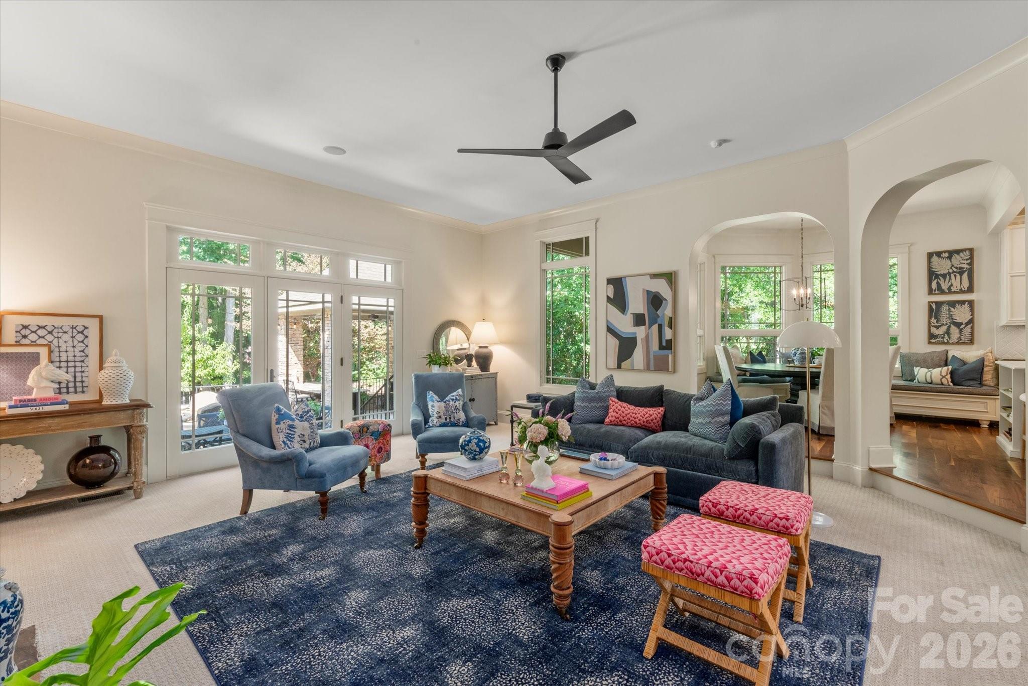 1122 Dobson Drive