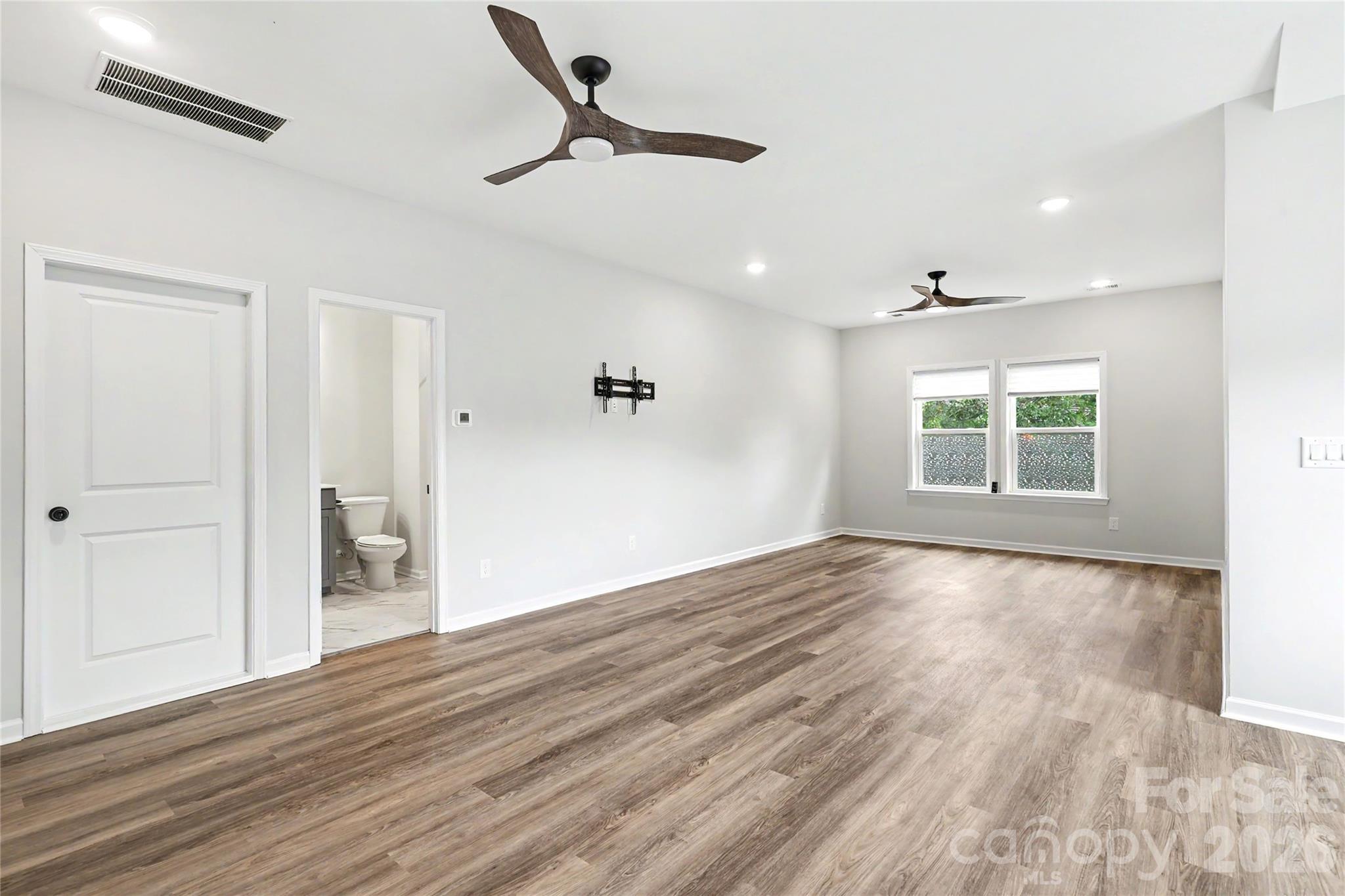 9051 Charles Francis Lane